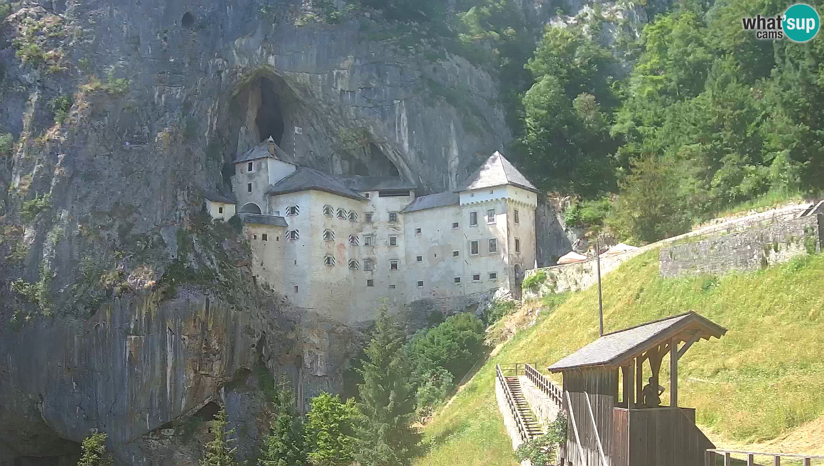 Live Webcam Castello di Predjama – Postumia – Slovenia