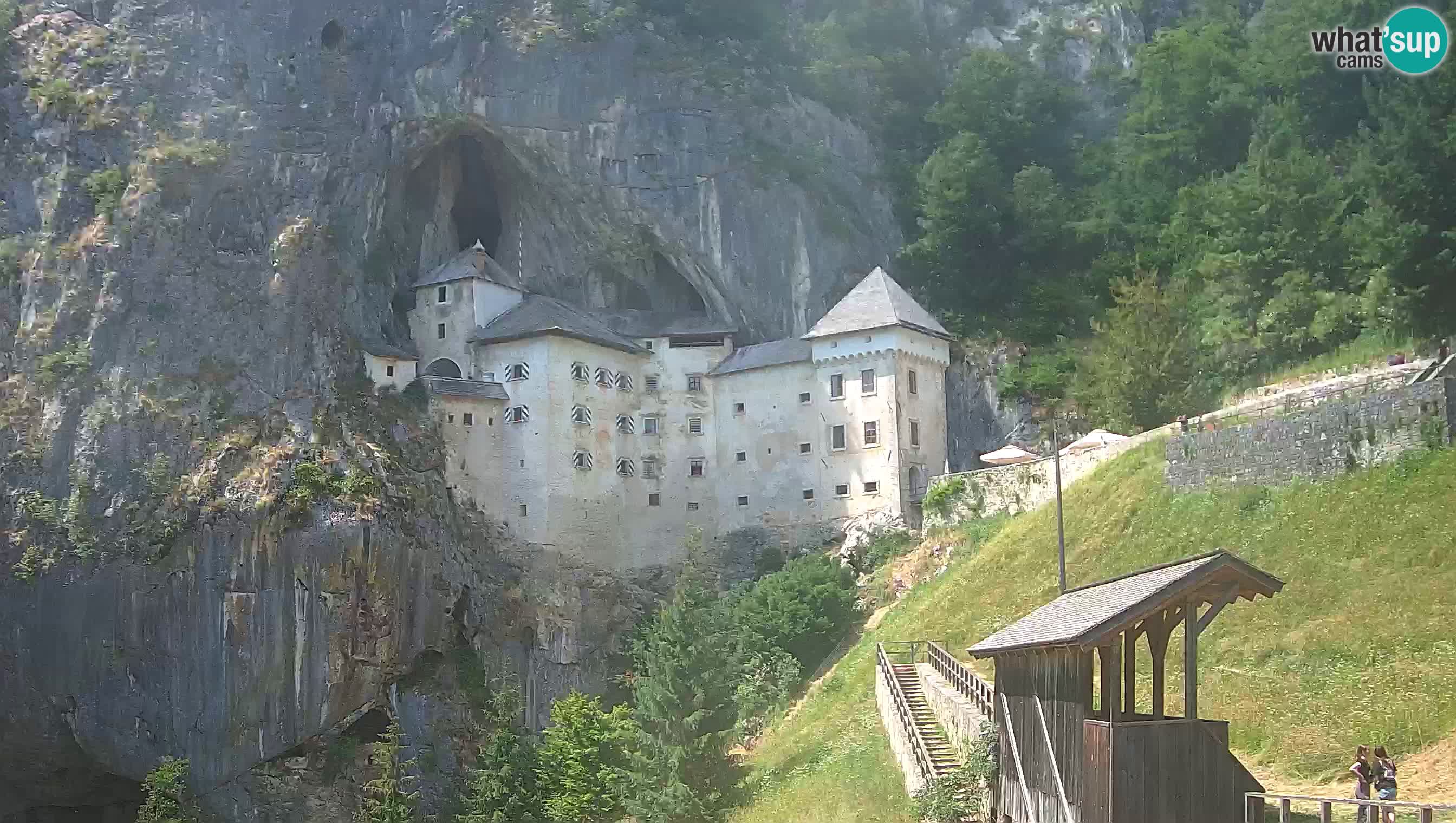 Live Webcam Predjamski grad – Predjama Castle – Postojna – Slovenia