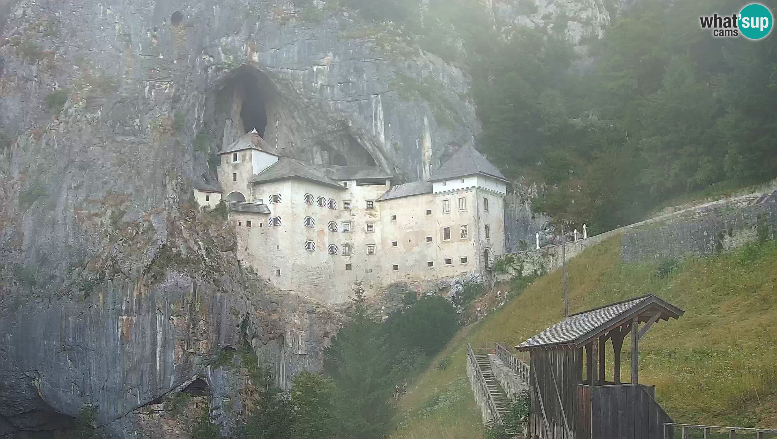 Web kamera Predjamski dvorac – Postojna – Slovenija