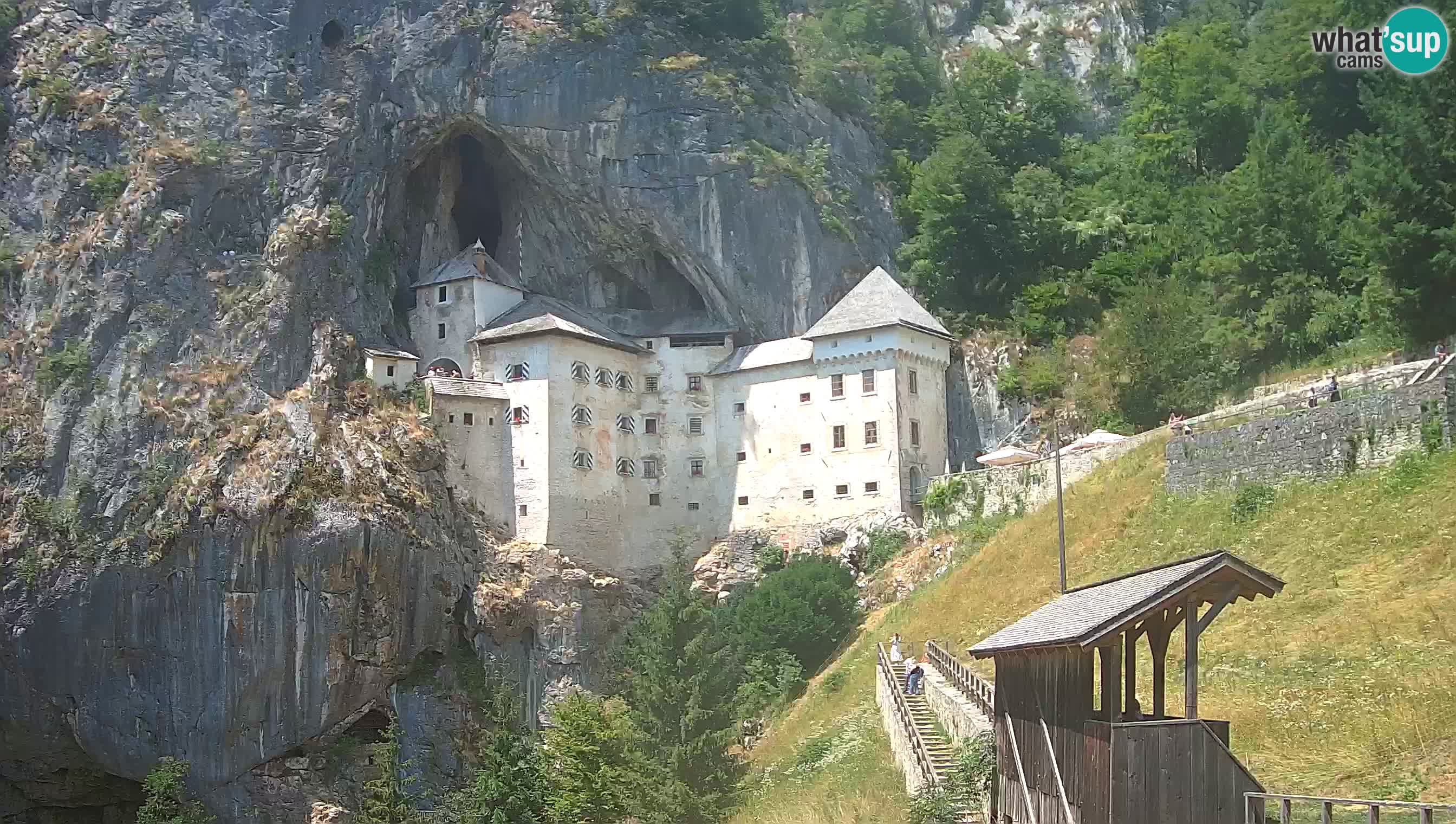 Live Webcam Höhlenburg Predjama – Postojna – Slowenien