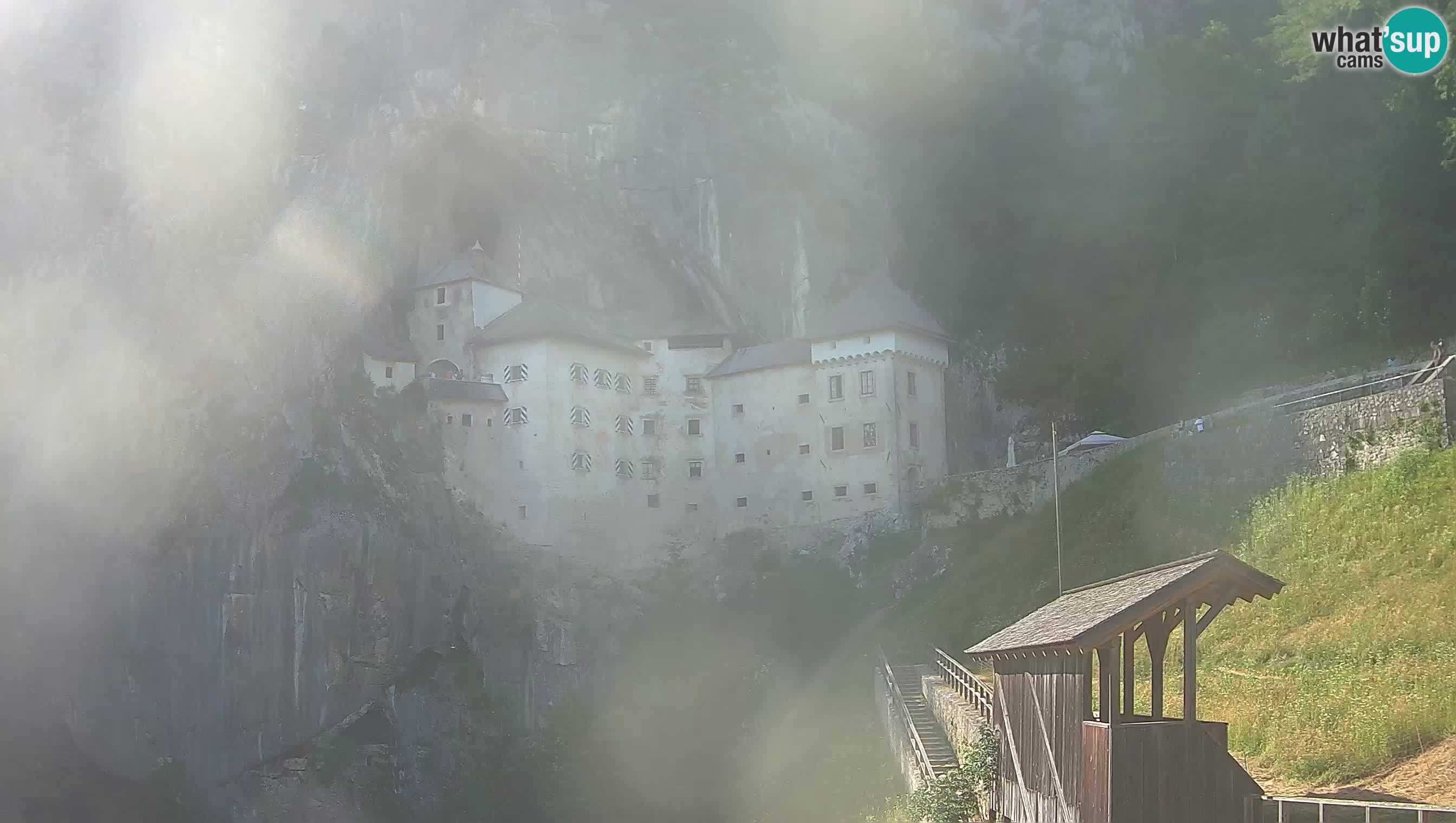 Live Webcam Castello di Predjama – Postumia – Slovenia