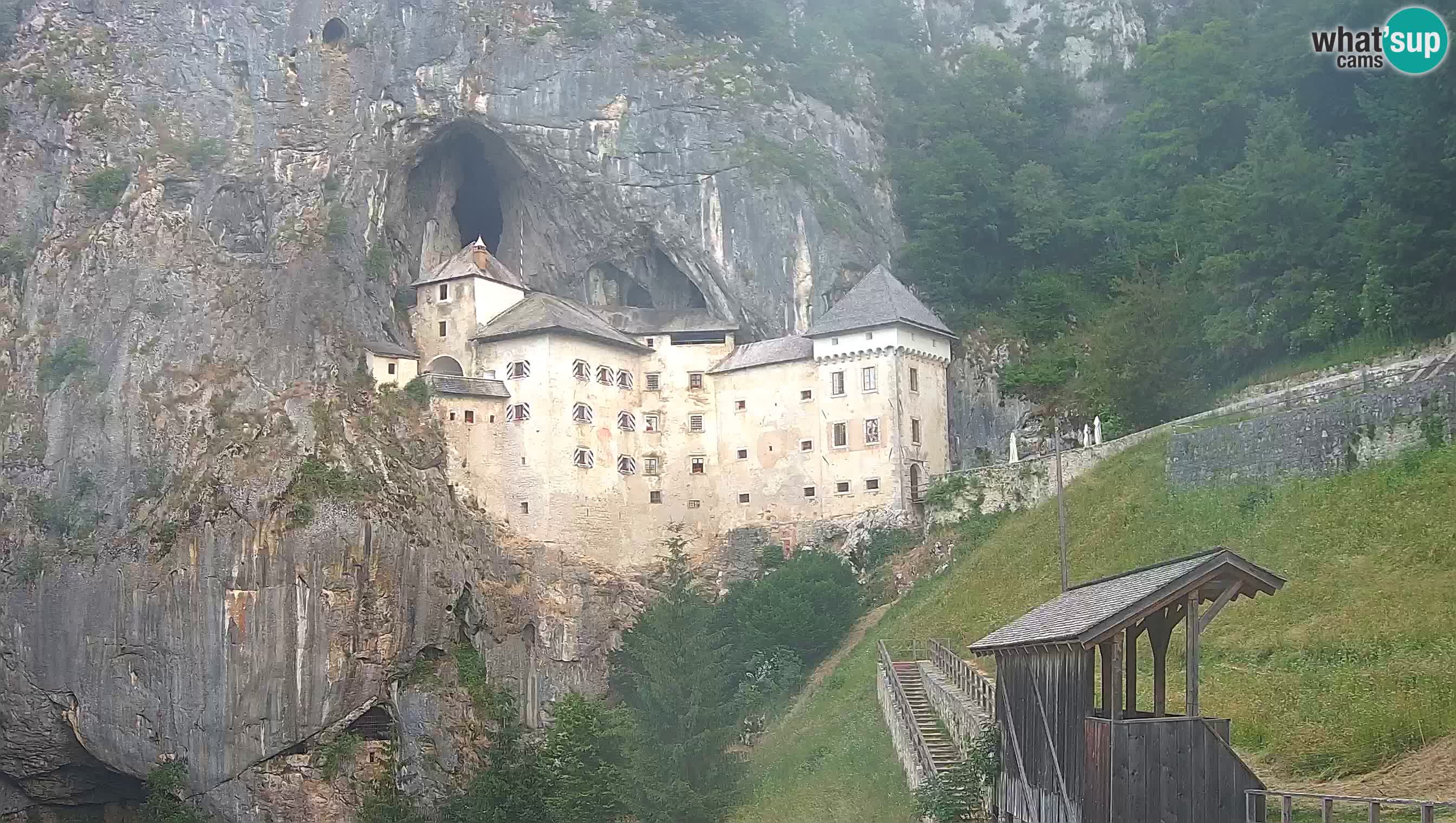 Live Webcam Castello di Predjama – Postumia – Slovenia