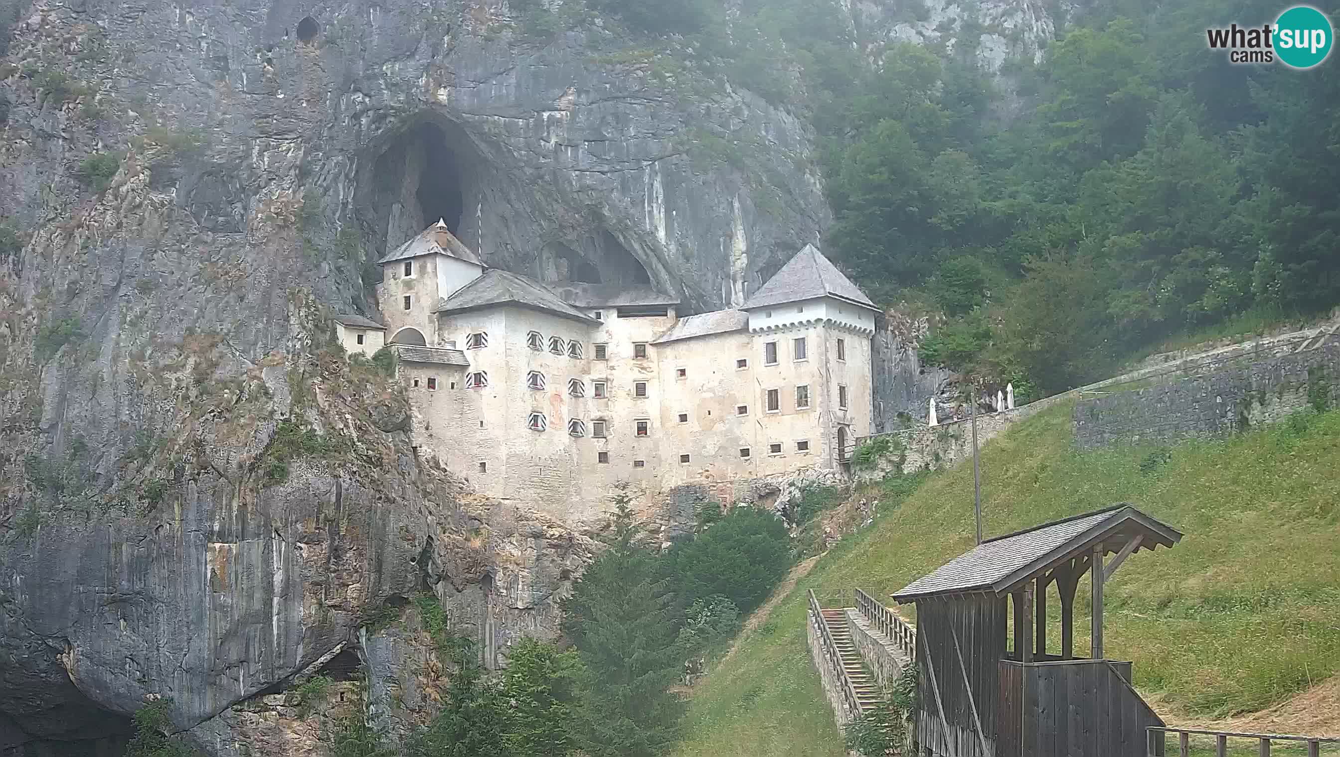 Live Webcam Grad Predjama – Château de Predjama – Postojna – Slovénie
