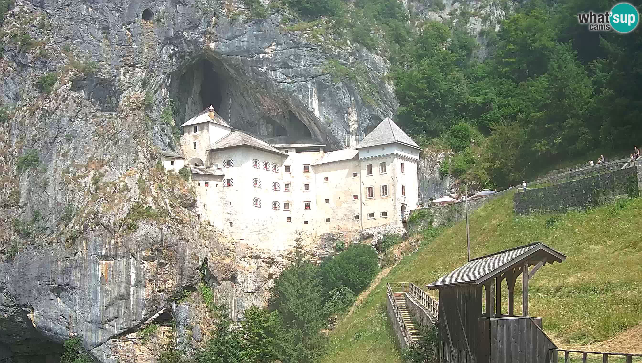 Live Webcam Grad Predjama – Château de Predjama – Postojna – Slovénie