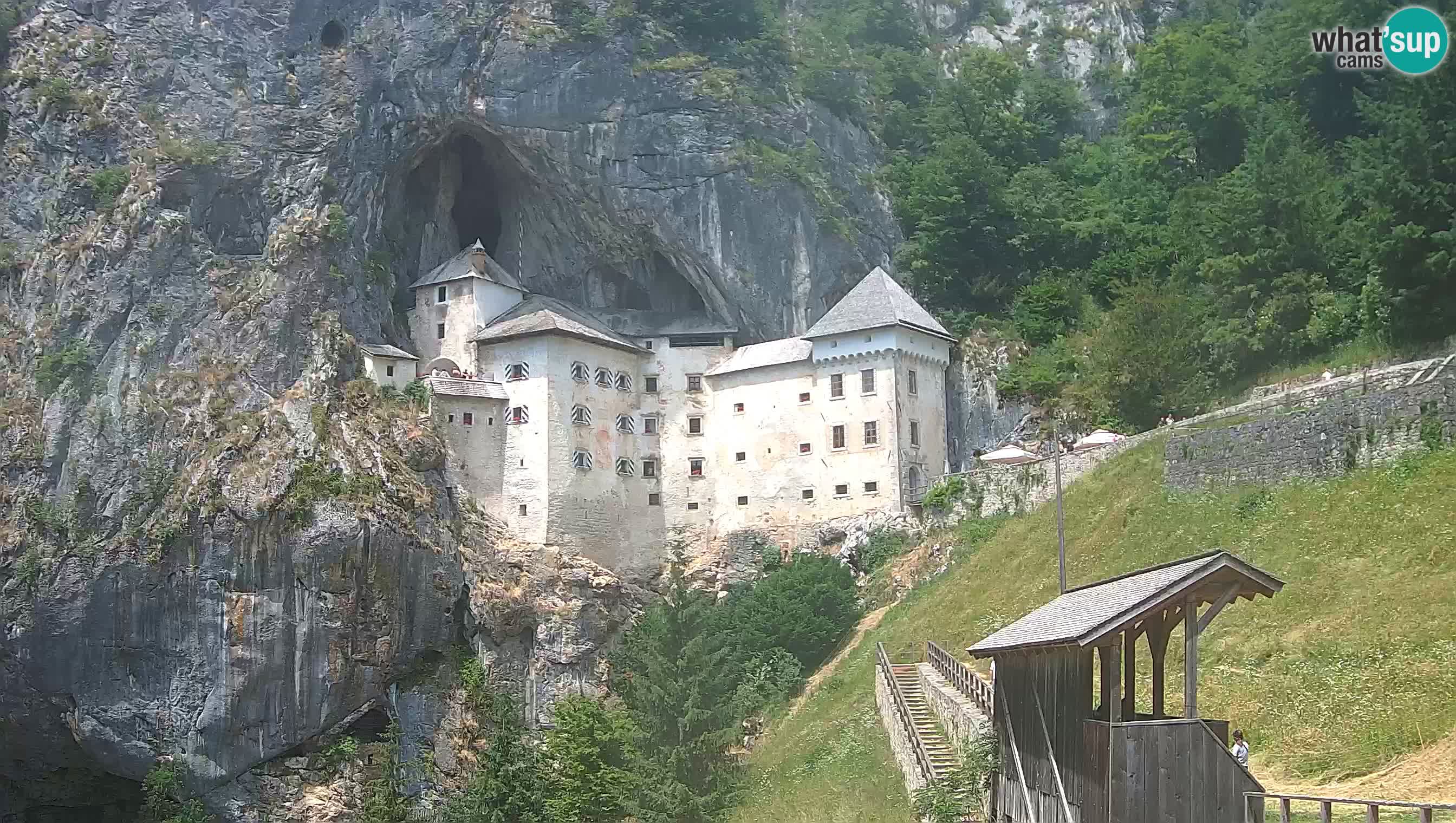 Live Webcam Höhlenburg Predjama – Postojna – Slowenien