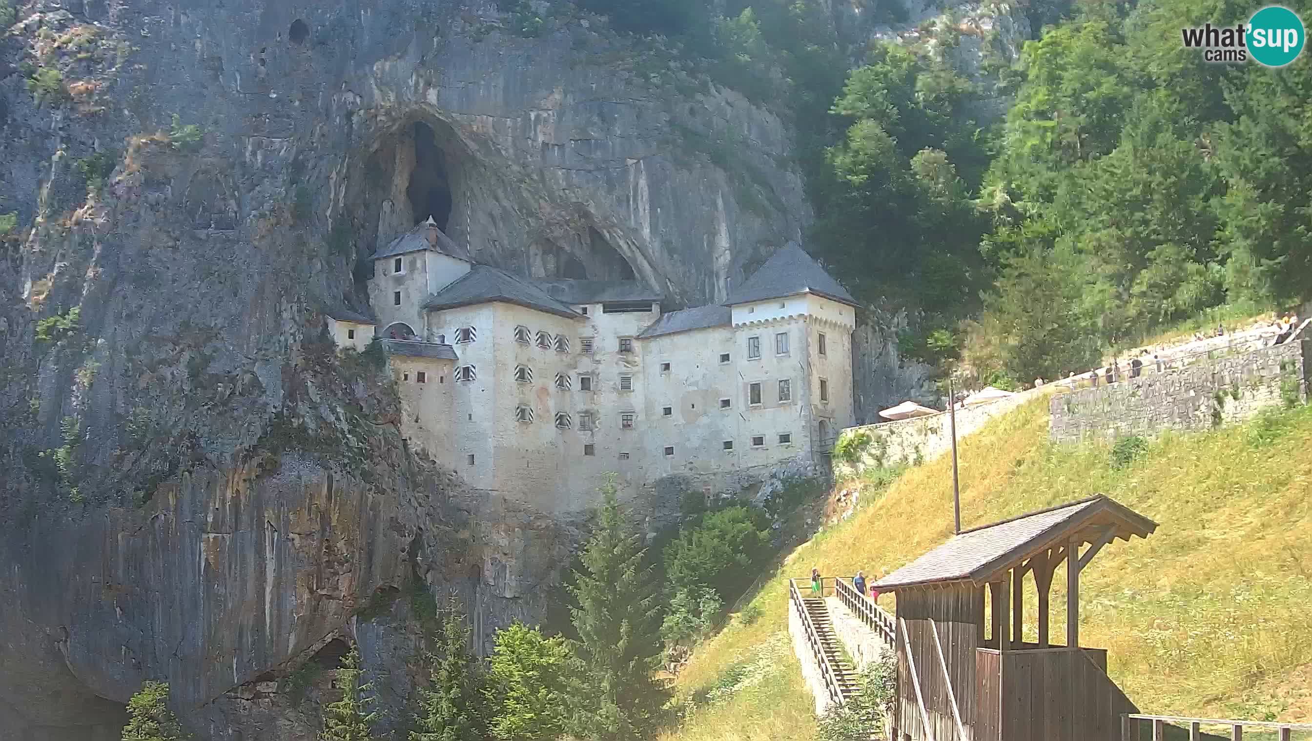 Camera en vivo Castillo de Predjama – Postojna – Eslovenia