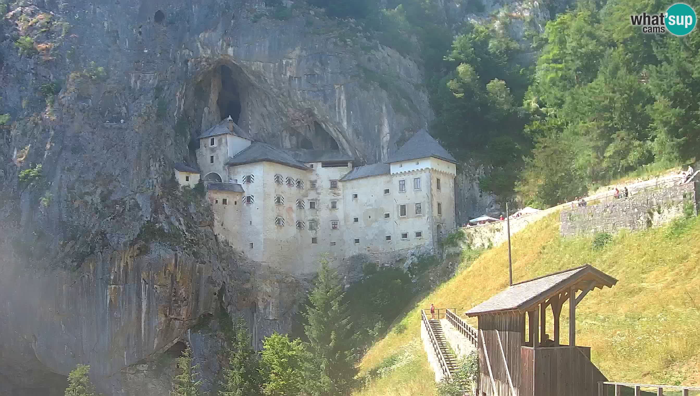 Live Webcam Predjamski grad – Predjama Castle – Postojna – Slovenia