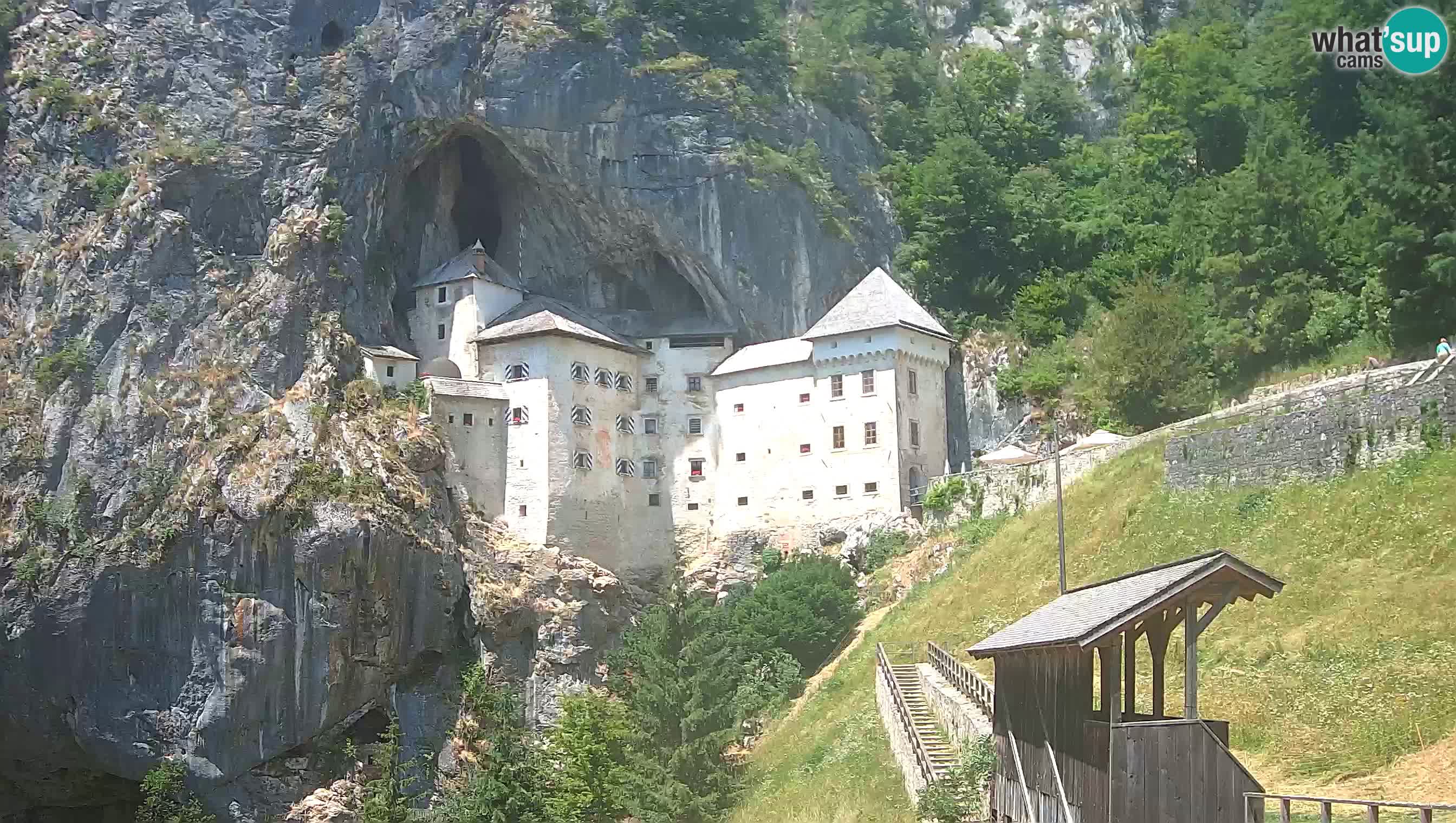 Live Webcam Predjamski grad – Predjama Castle – Postojna – Slovenia