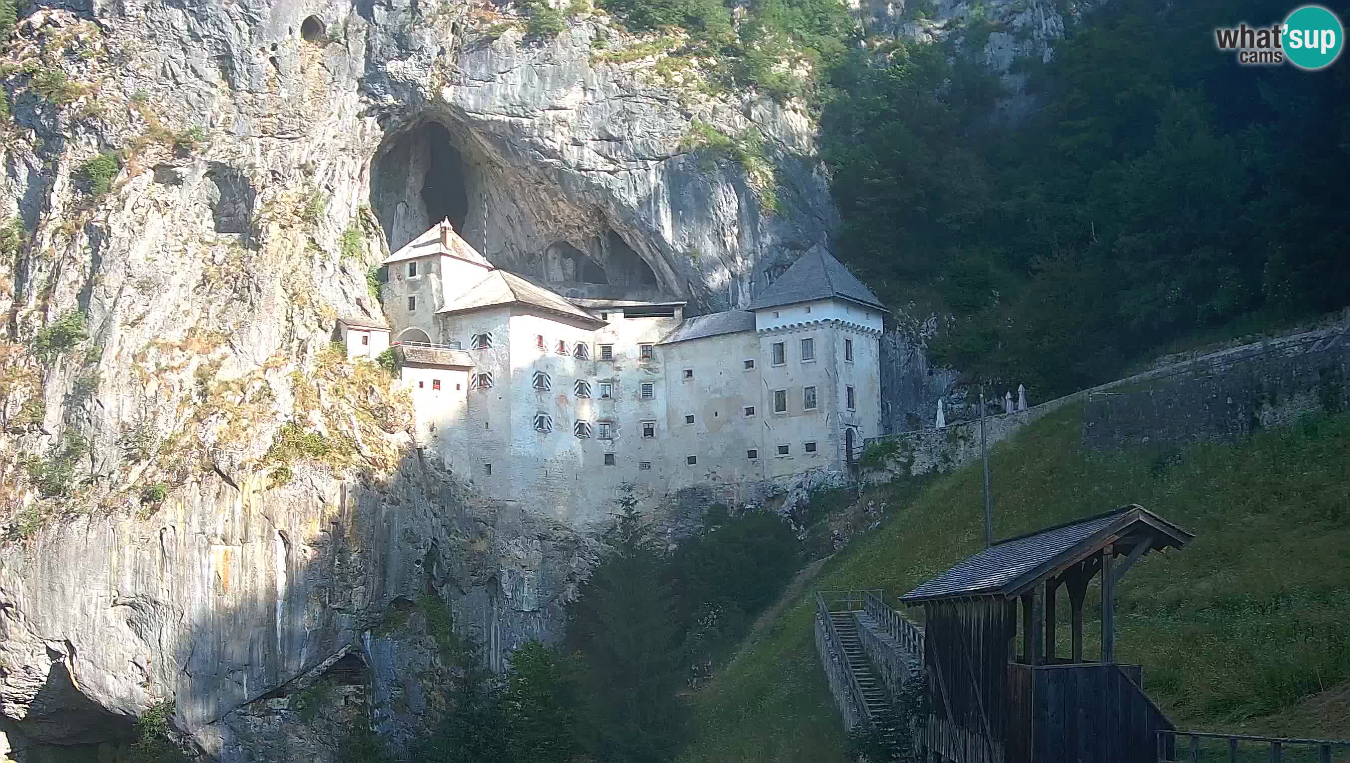 Live Webcam Predjamski grad – Predjama Castle – Postojna – Slovenia