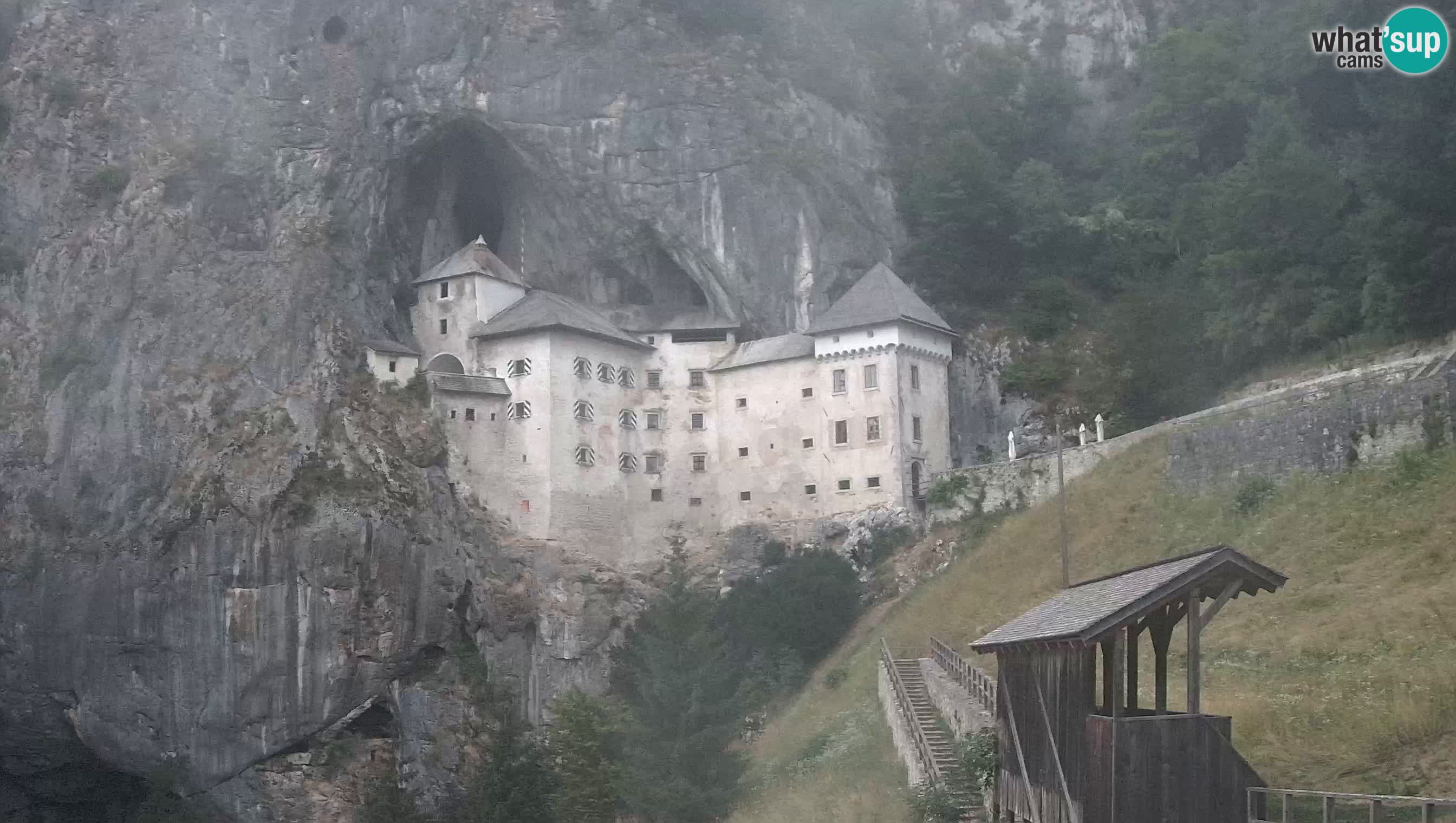 Live Webcam Grad Predjama – Château de Predjama – Postojna – Slovénie