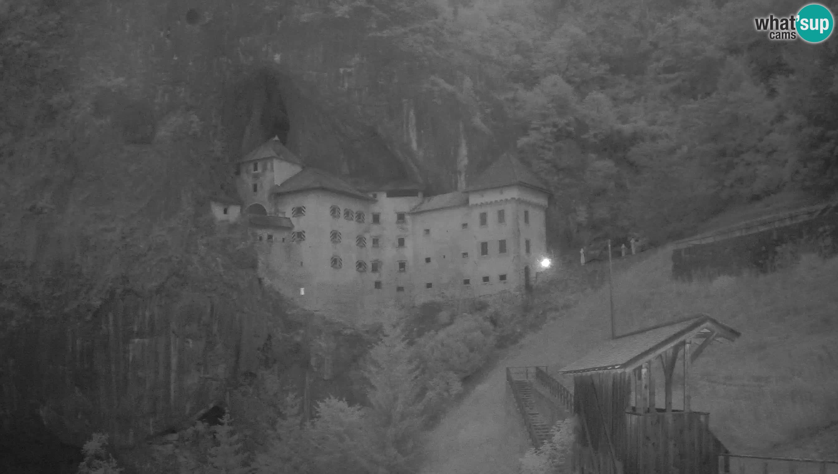 Web kamera Predjamski dvorac – Postojna – Slovenija