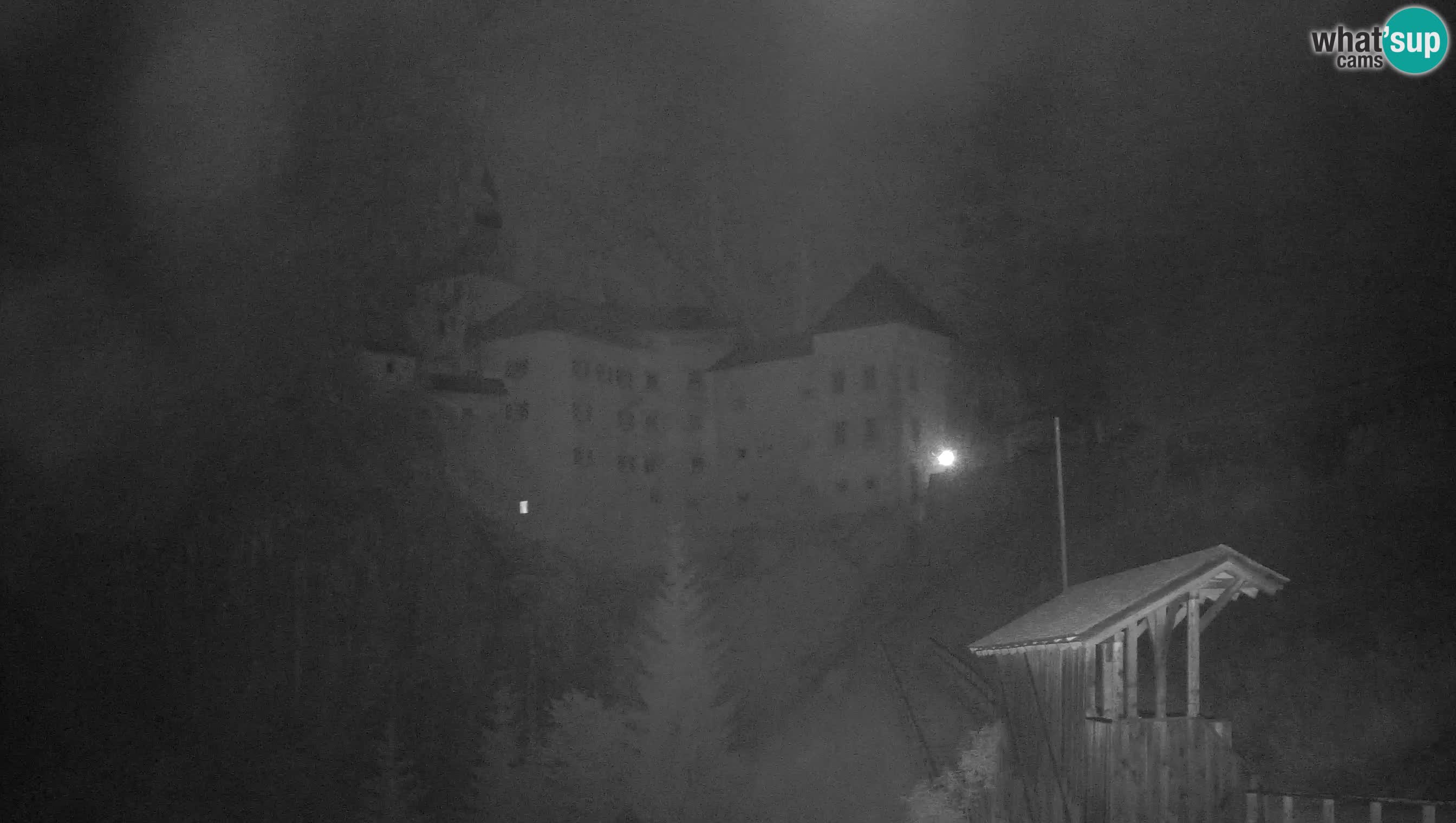 Live Webcam Höhlenburg Predjama – Postojna – Slowenien