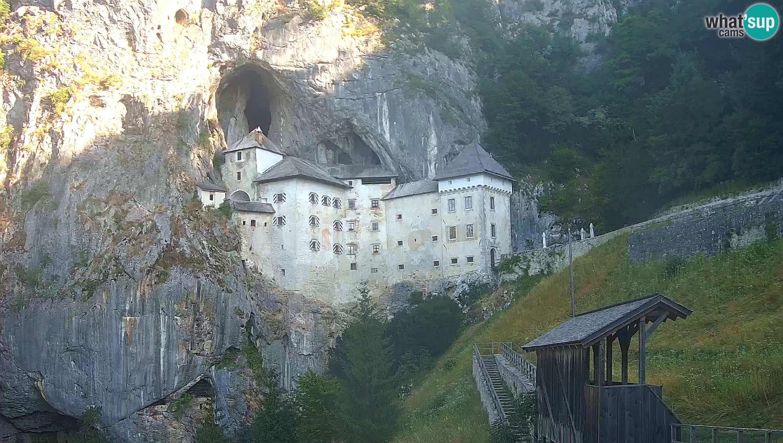 Live Webcam Predjamski grad – Predjama Castle – Postojna – Slovenia