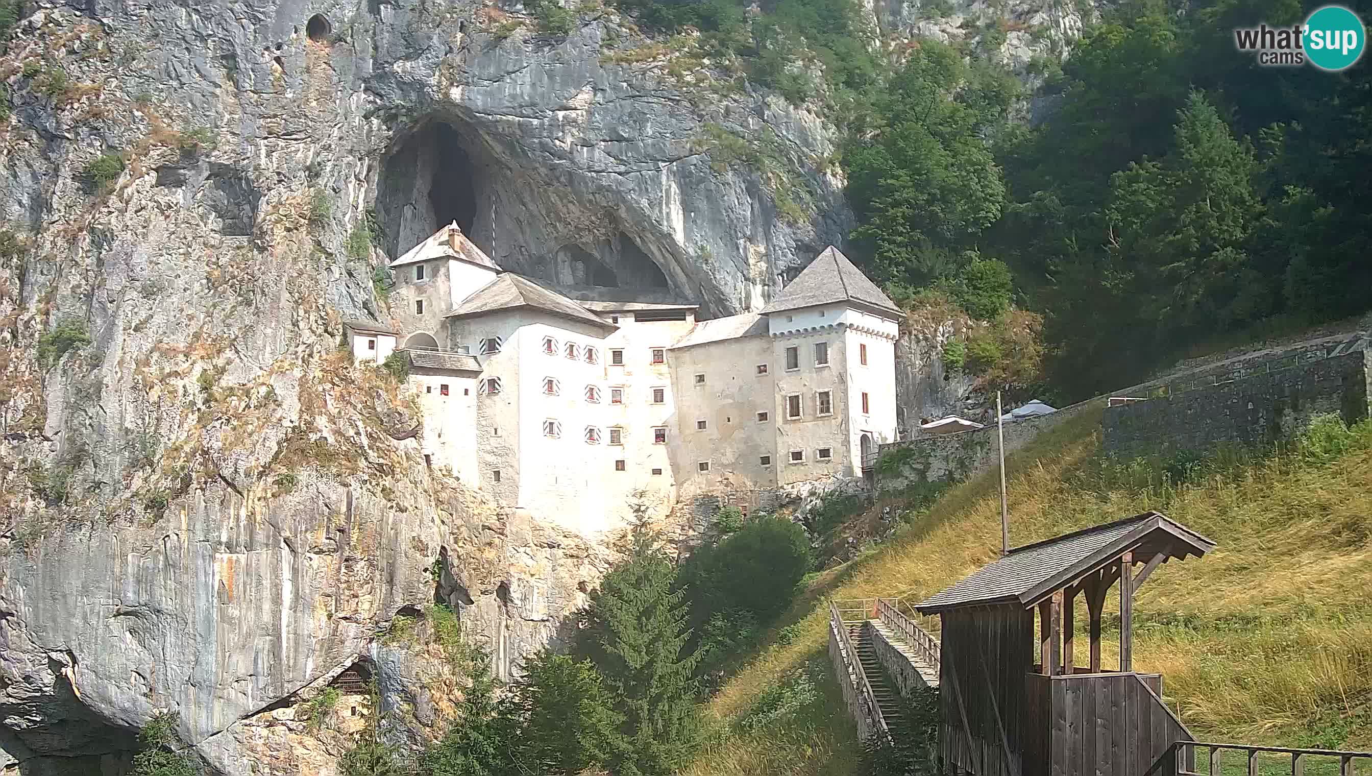Web kamera Predjamski dvorac – Postojna – Slovenija