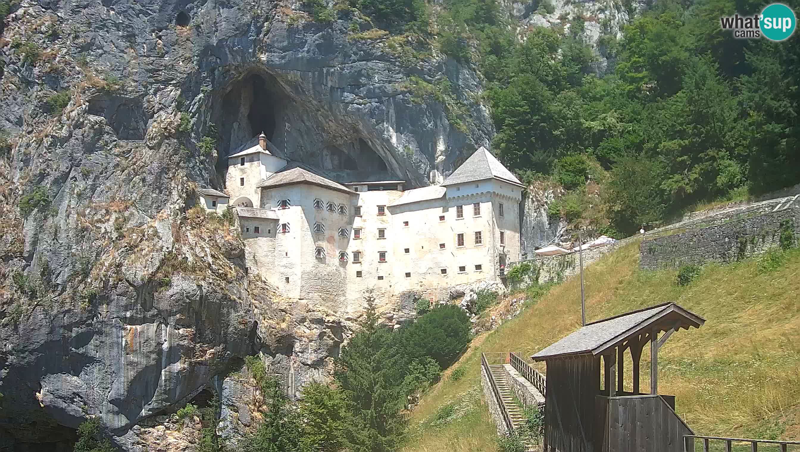 Live Webcam Predjamski grad – Predjama Castle – Postojna – Slovenia