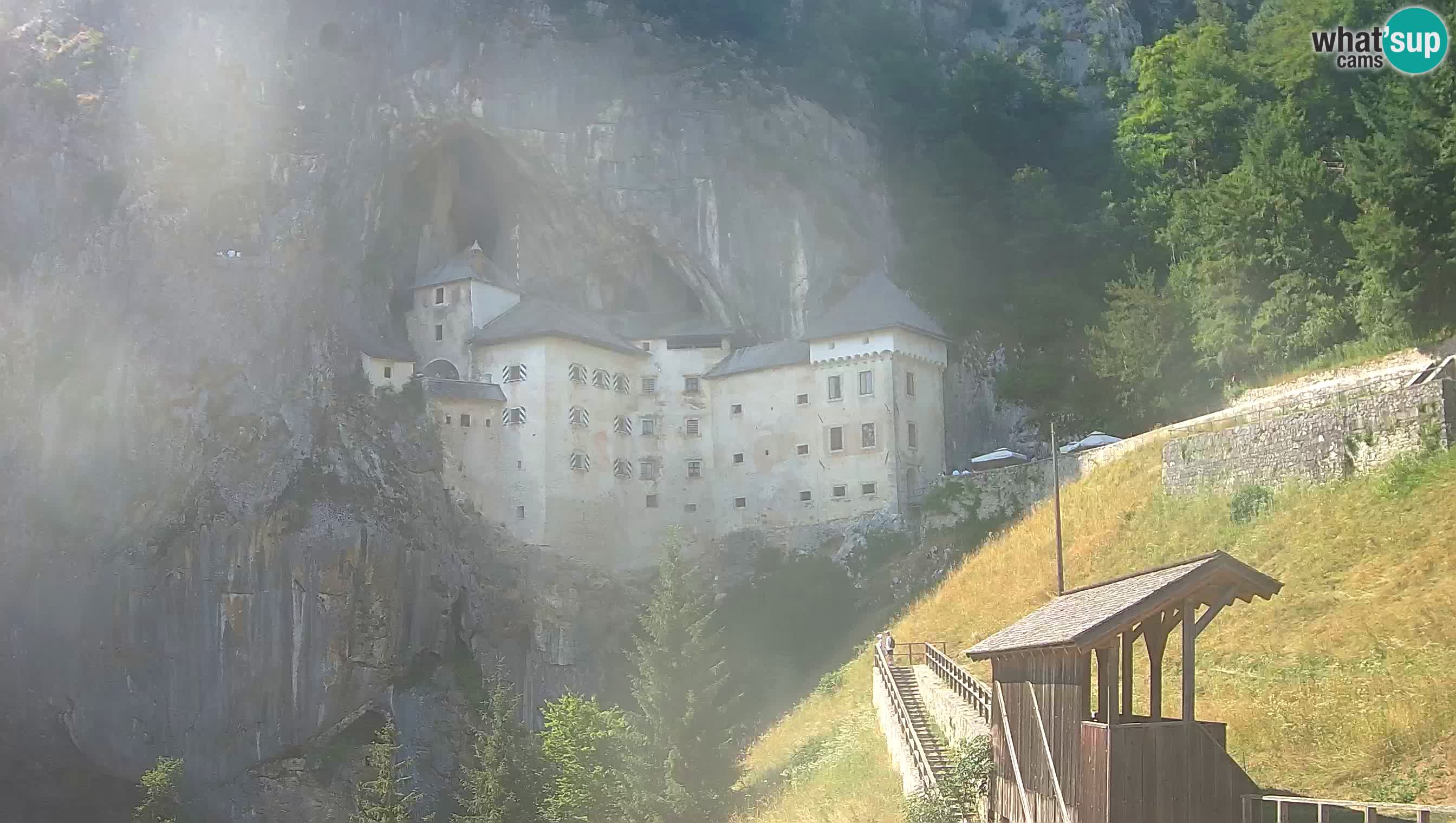 Live Webcam Castello di Predjama – Postumia – Slovenia