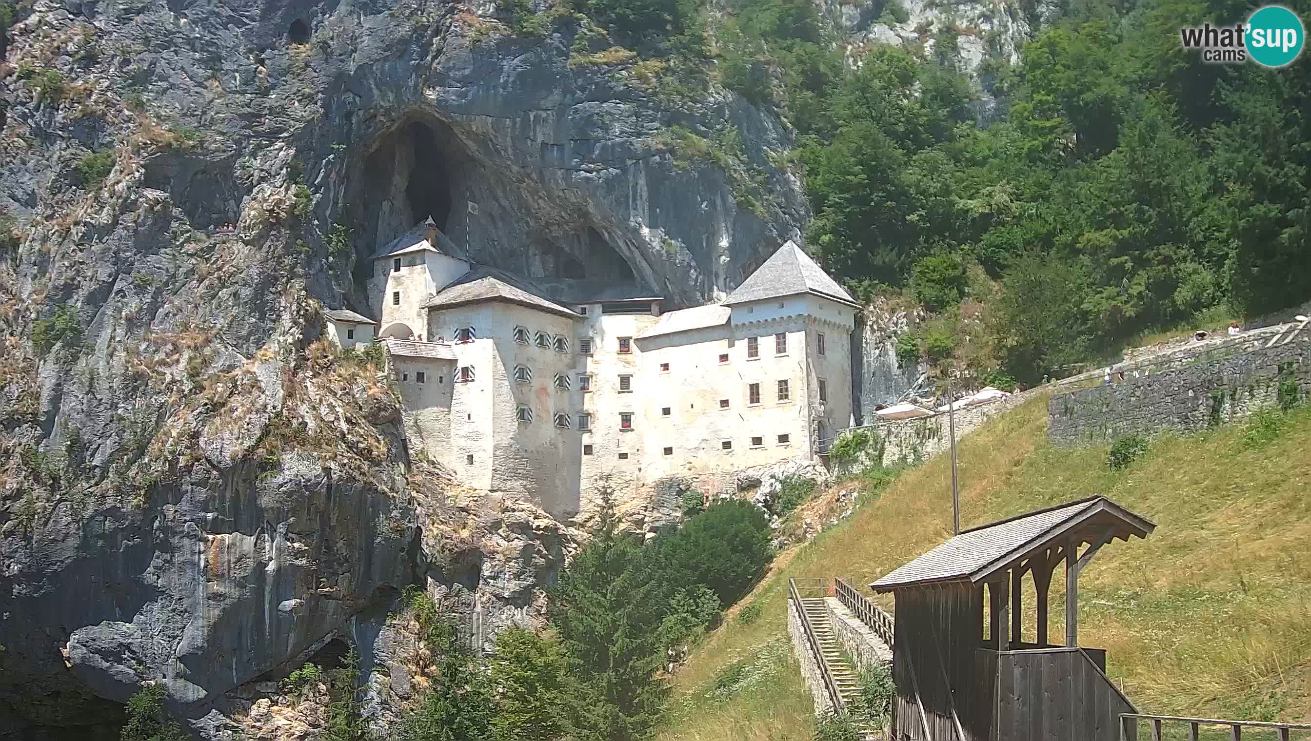 Live Webcam Höhlenburg Predjama – Postojna – Slowenien
