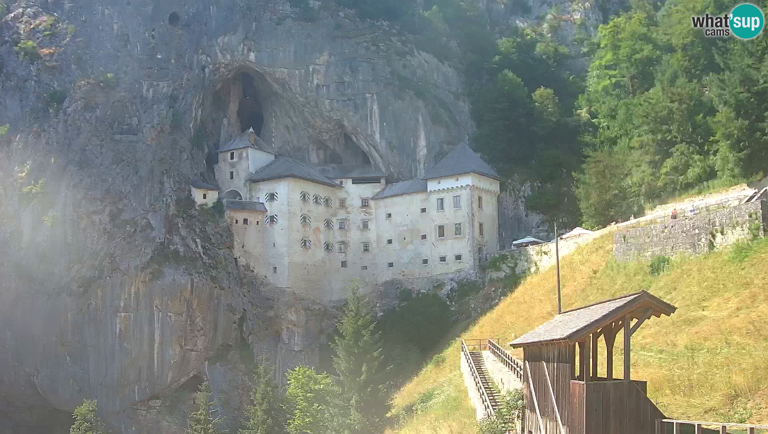 Live Webcam Castello di Predjama – Postumia – Slovenia