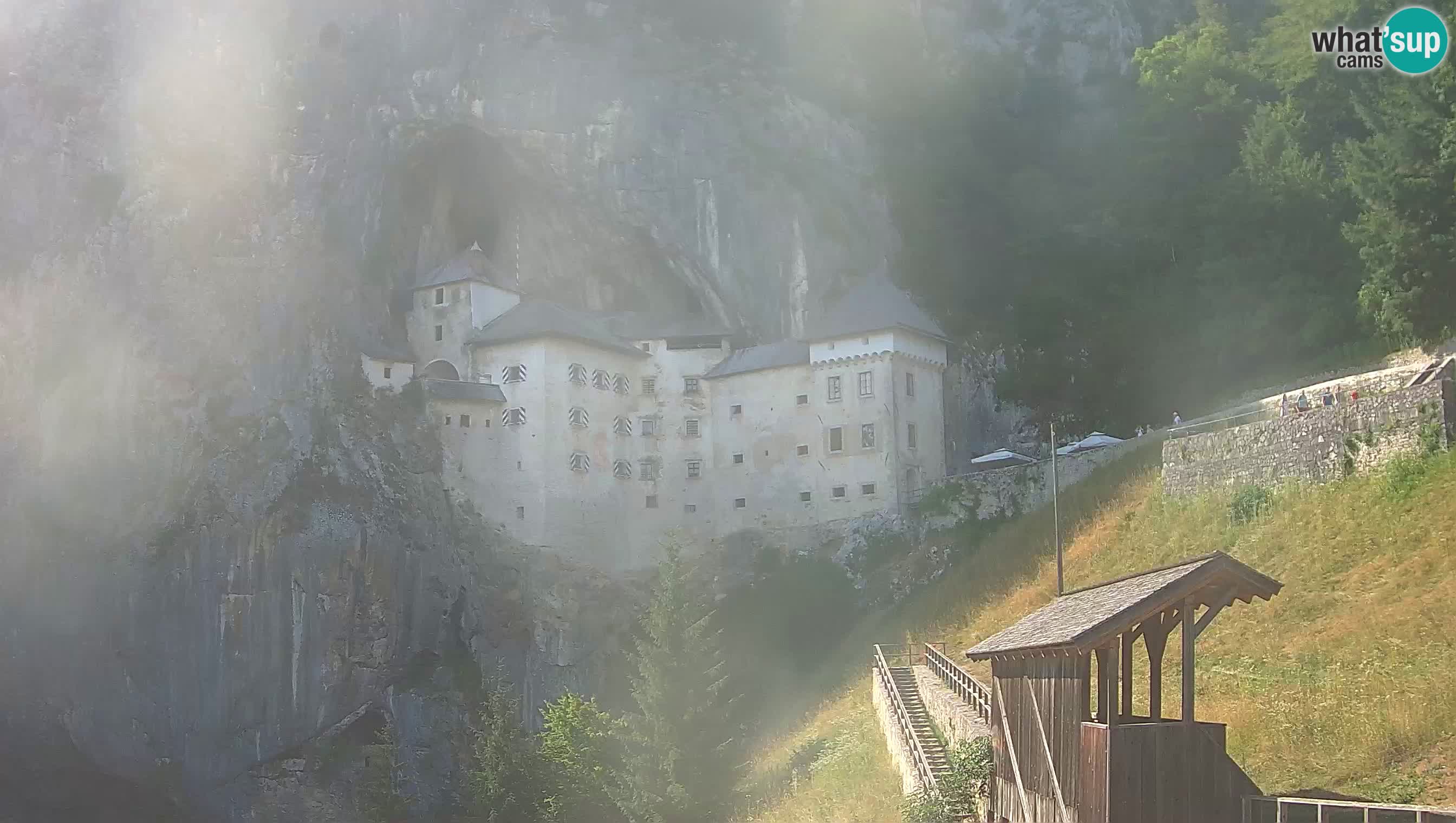 Camera en vivo Castillo de Predjama – Postojna – Eslovenia