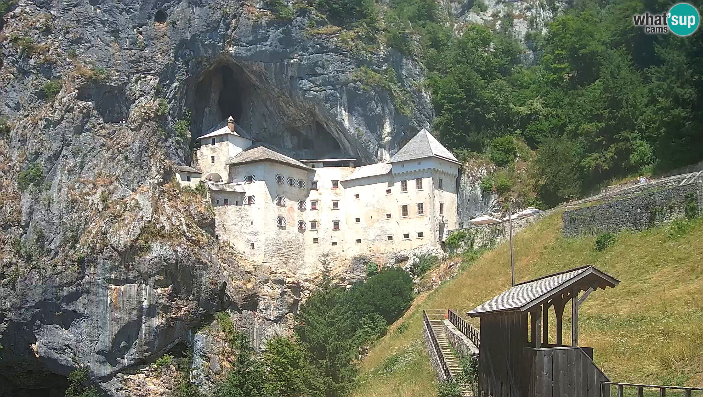 Web kamera Predjamski dvorac – Postojna – Slovenija