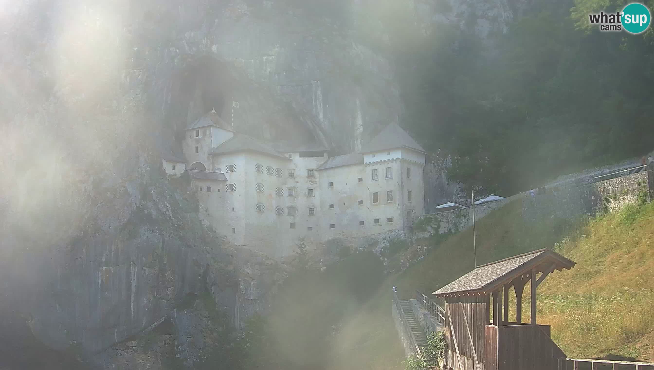 Live Webcam Predjamski grad – Predjama Castle – Postojna – Slovenia