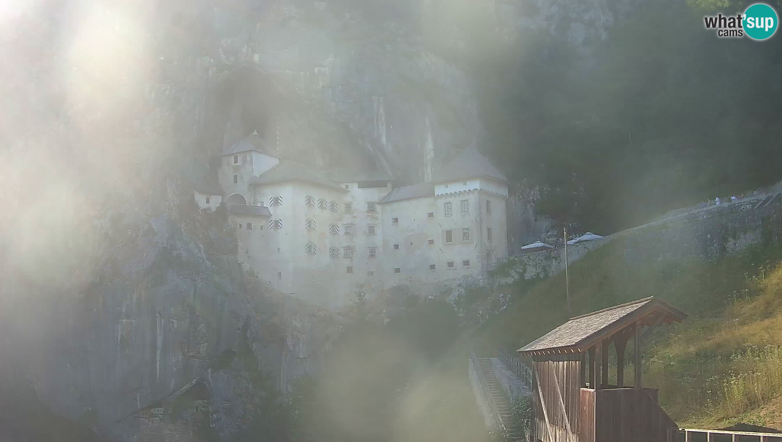Live Webcam Predjamski grad – Predjama Castle – Postojna – Slovenia