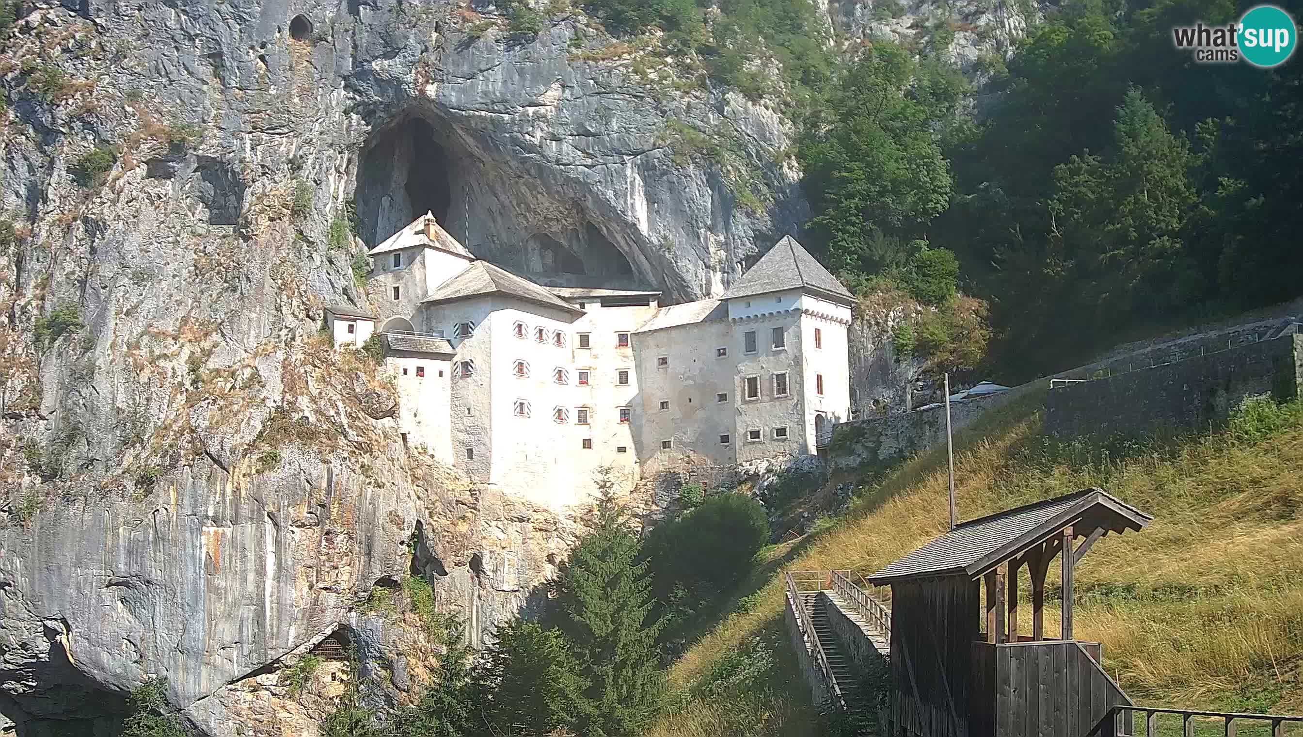 Live Webcam Predjamski grad – Predjama Castle – Postojna – Slovenia