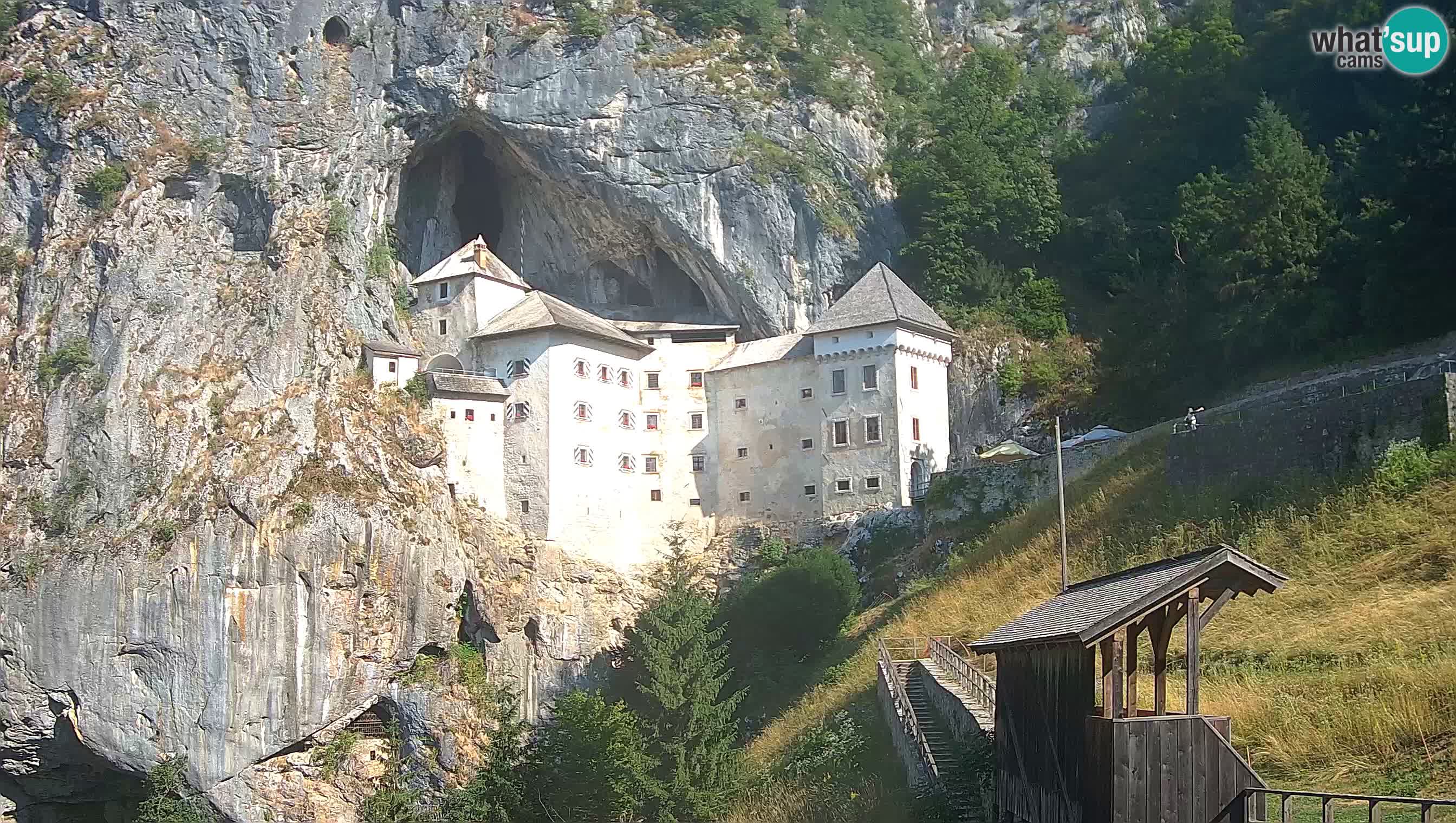 Live Webcam Grad Predjama – Château de Predjama – Postojna – Slovénie