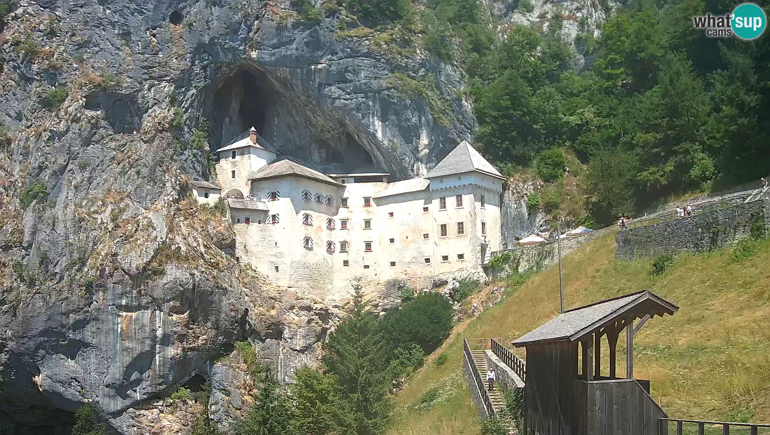 Live Webcam Grad Predjama – Château de Predjama – Postojna – Slovénie