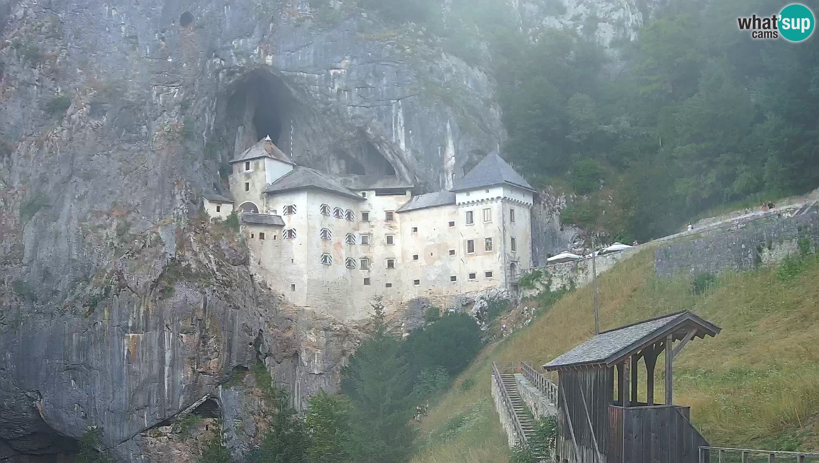Live Webcam Predjamski grad – Predjama Castle – Postojna – Slovenia