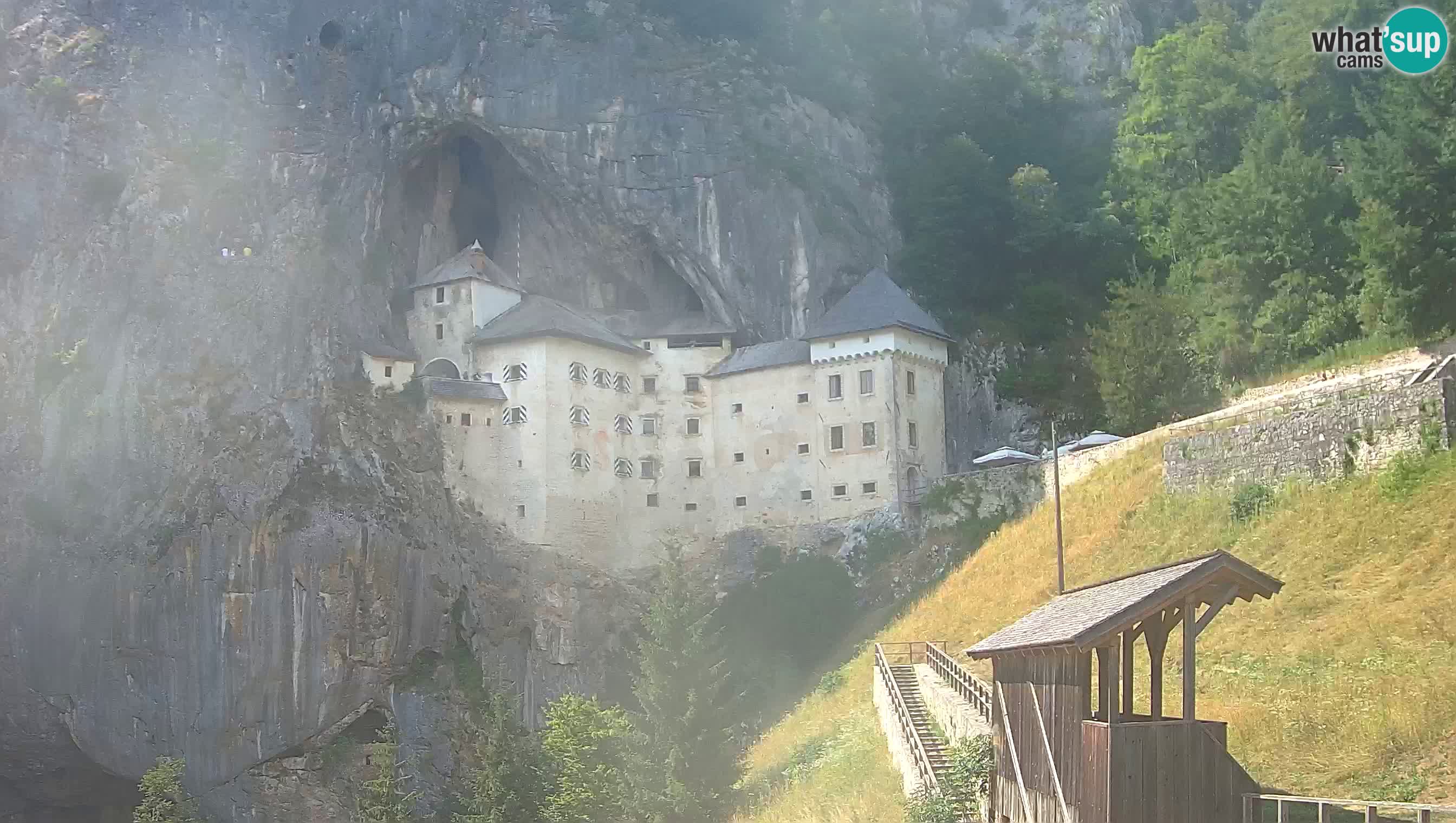 Live Webcam Castello di Predjama – Postumia – Slovenia