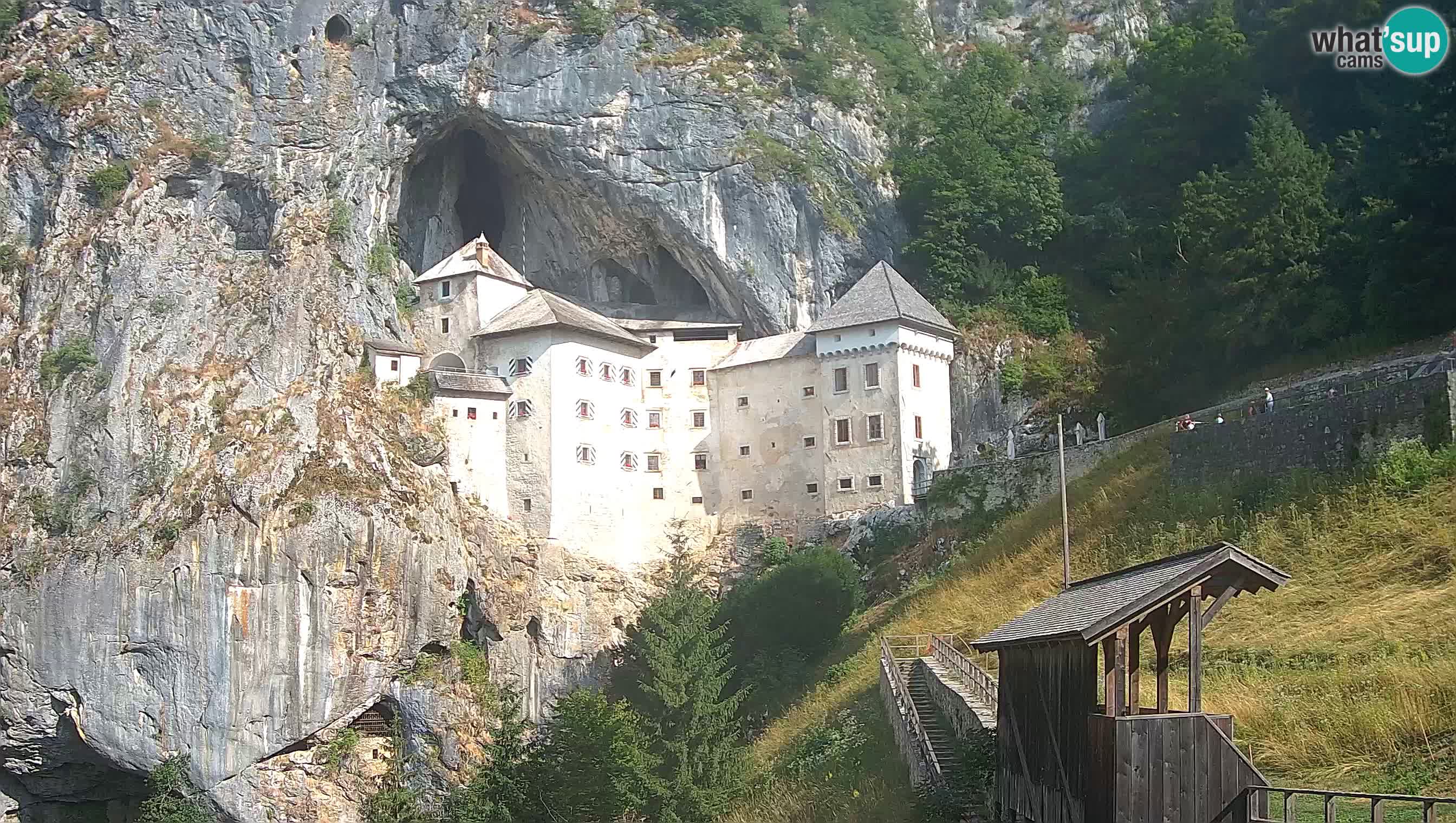 Live Webcam Grad Predjama – Château de Predjama – Postojna – Slovénie