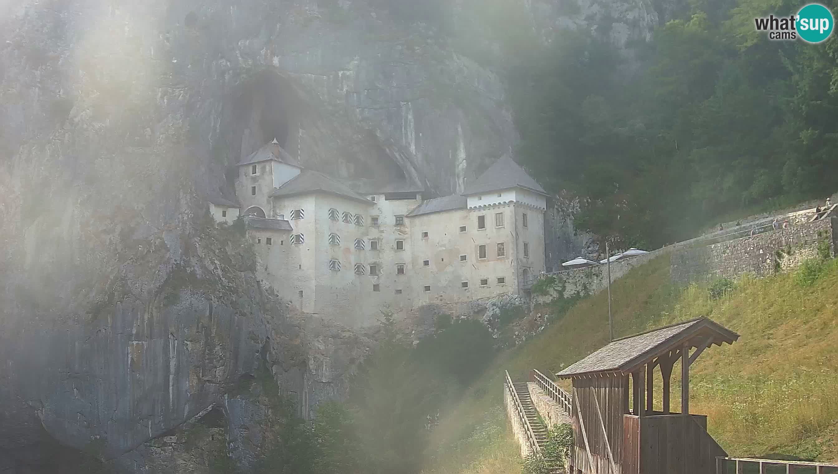 Live Webcam Predjamski grad – Predjama Castle – Postojna – Slovenia