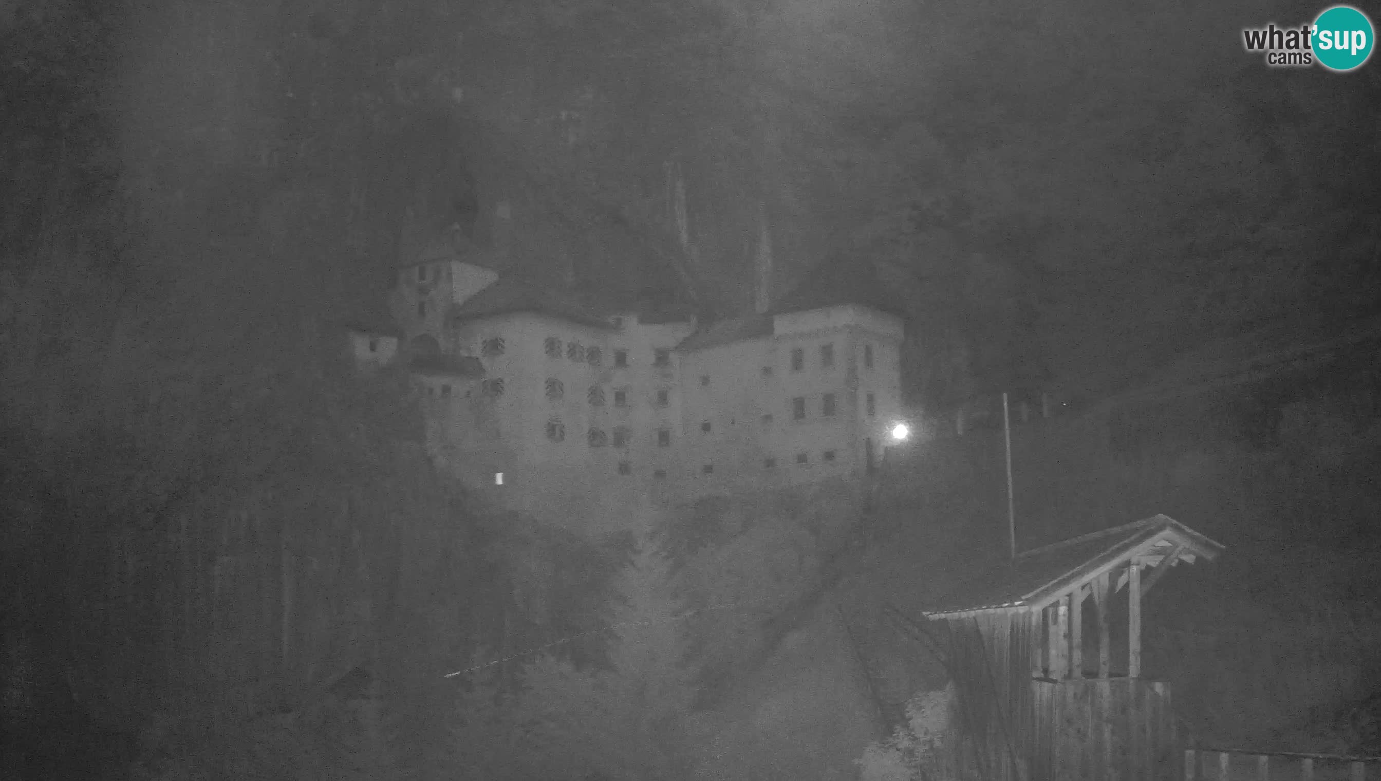 Live Webcam Höhlenburg Predjama – Postojna – Slowenien