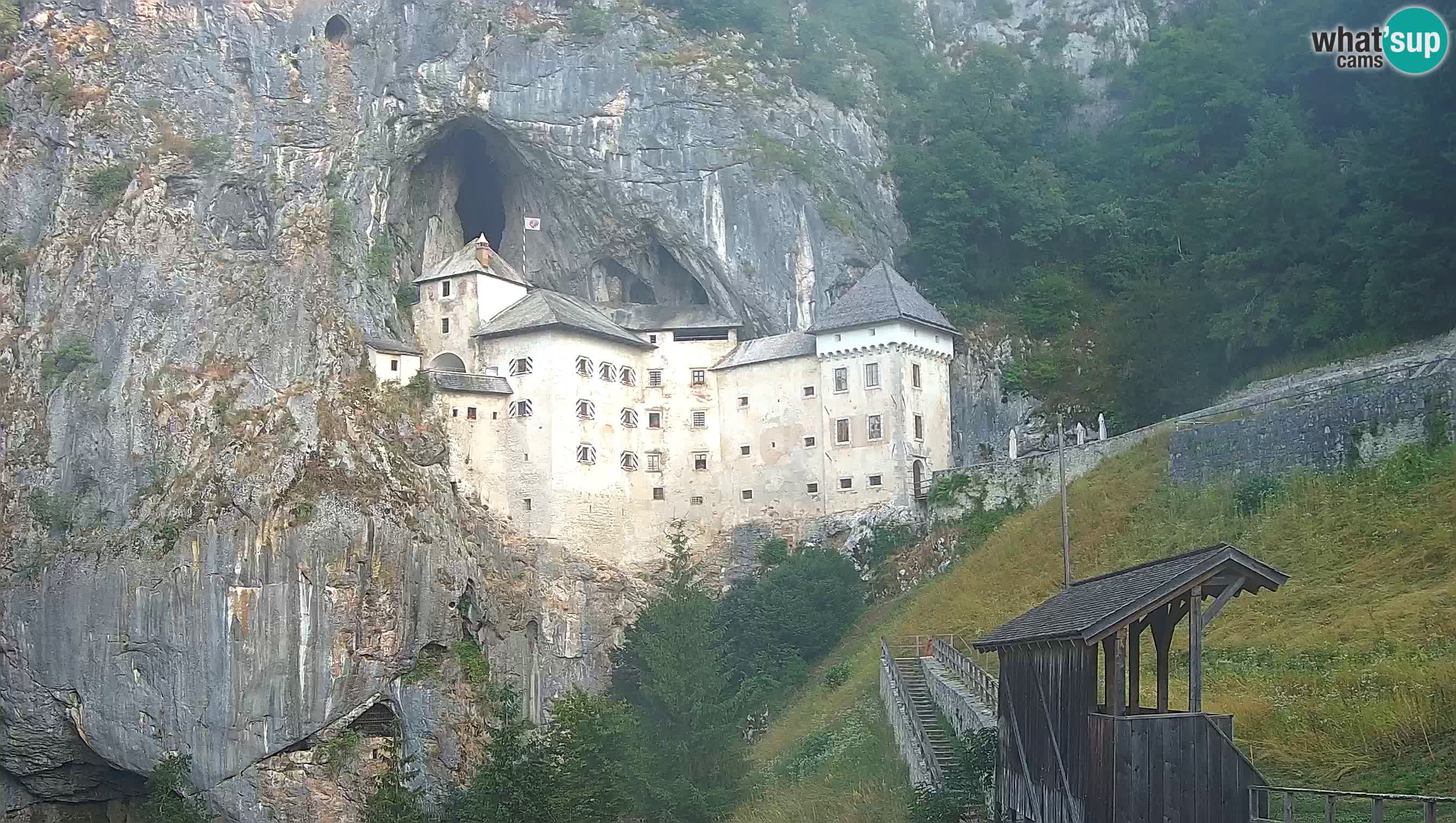Web kamera Predjamski dvorac – Postojna – Slovenija