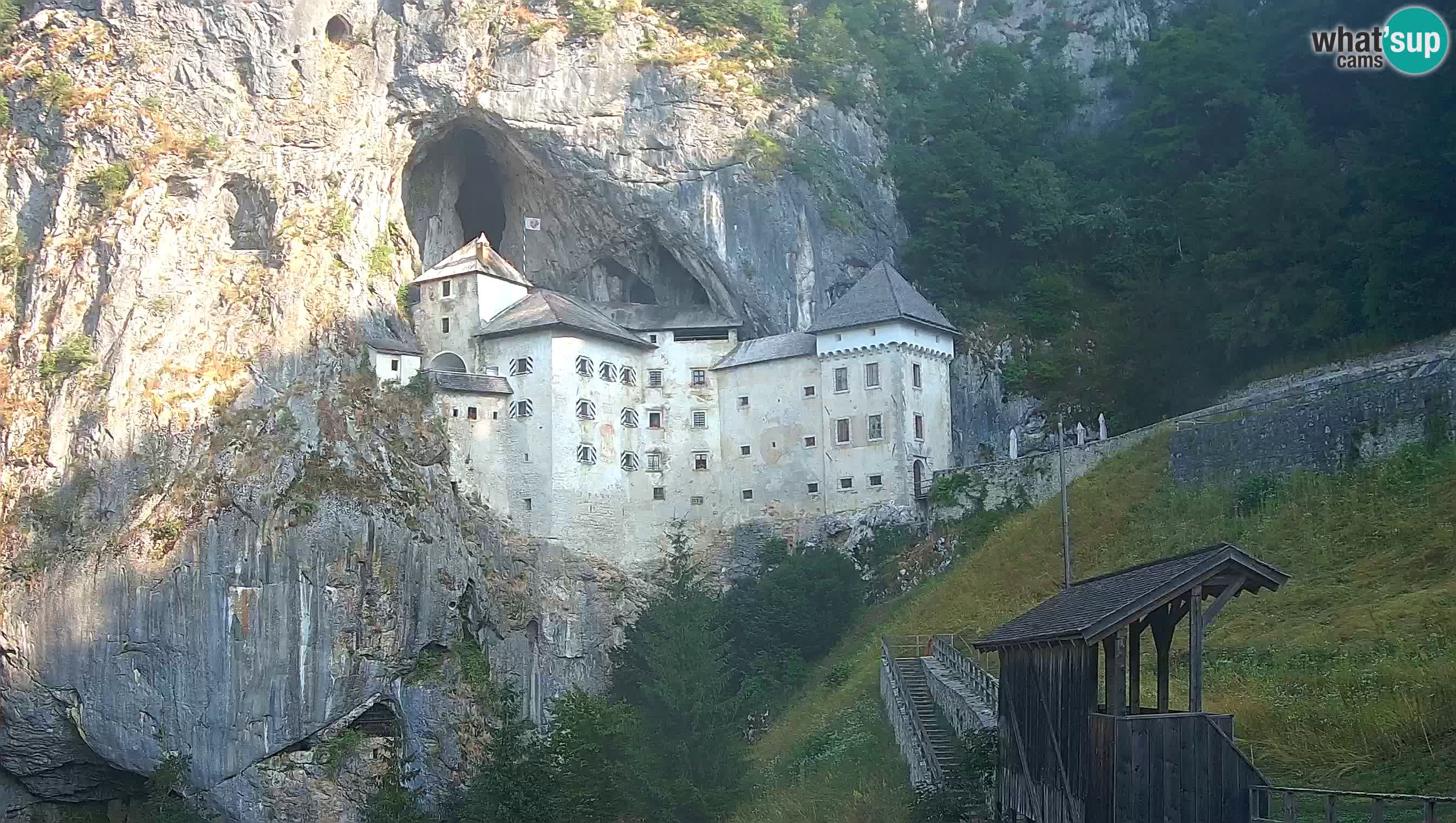 Web kamera Predjamski dvorac – Postojna – Slovenija