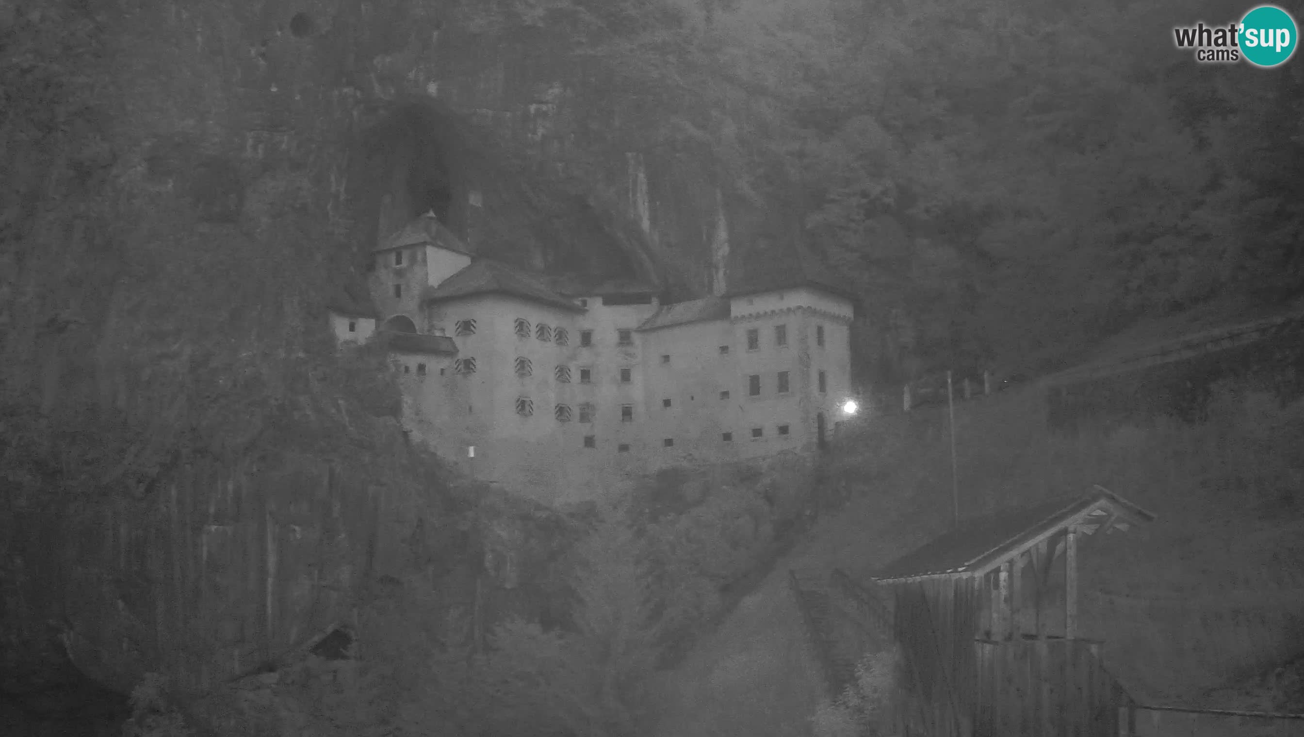 Live Webcam Grad Predjama – Château de Predjama – Postojna – Slovénie