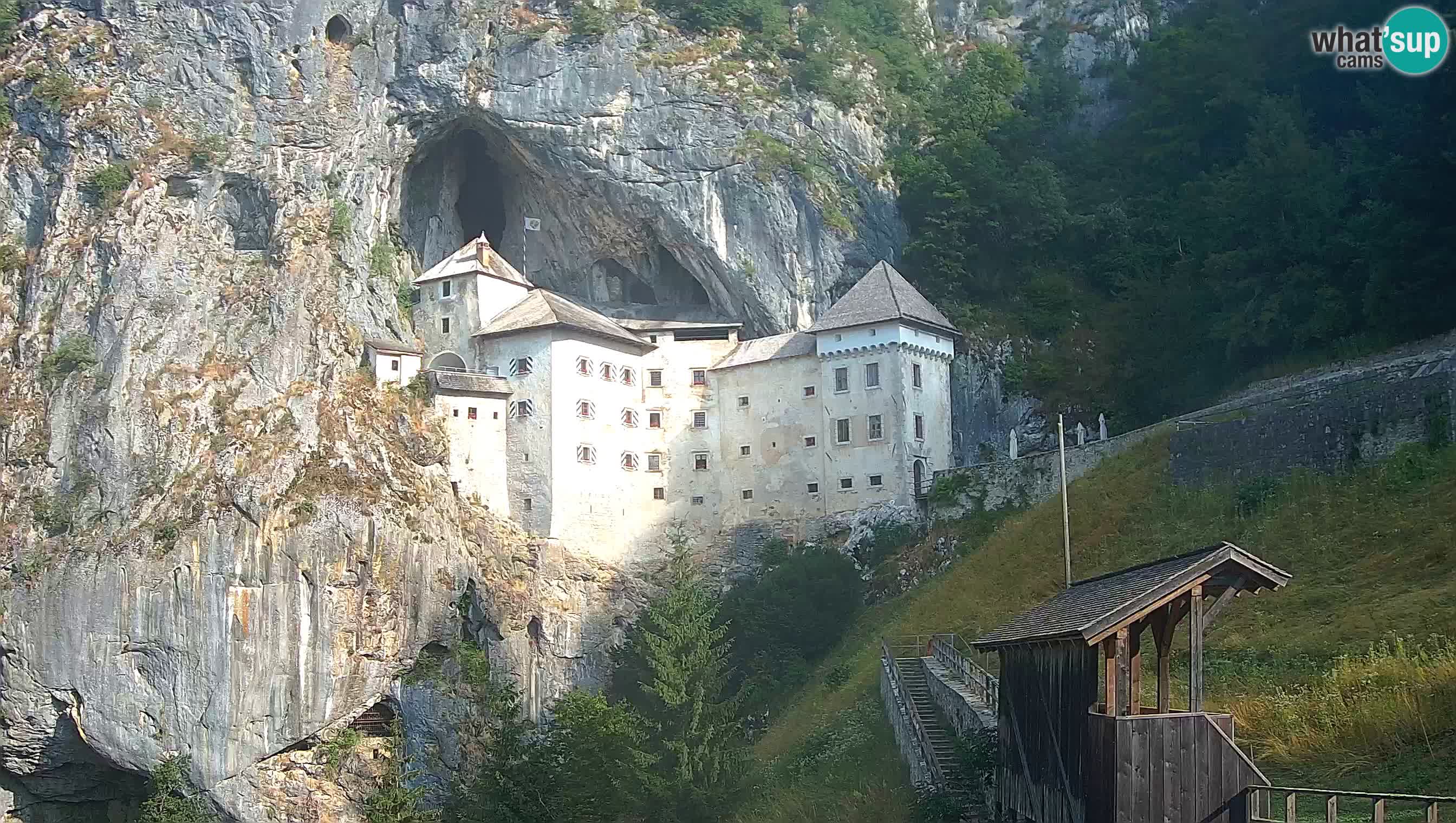 Live Webcam Predjamski grad – Predjama Castle – Postojna – Slovenia