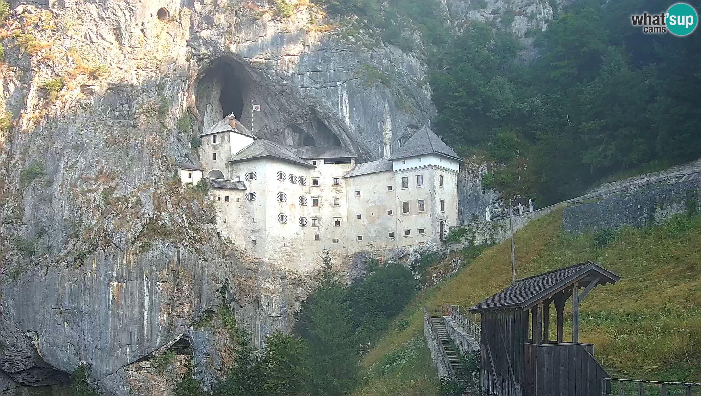 Live Webcam Predjamski grad – Predjama Castle – Postojna – Slovenia