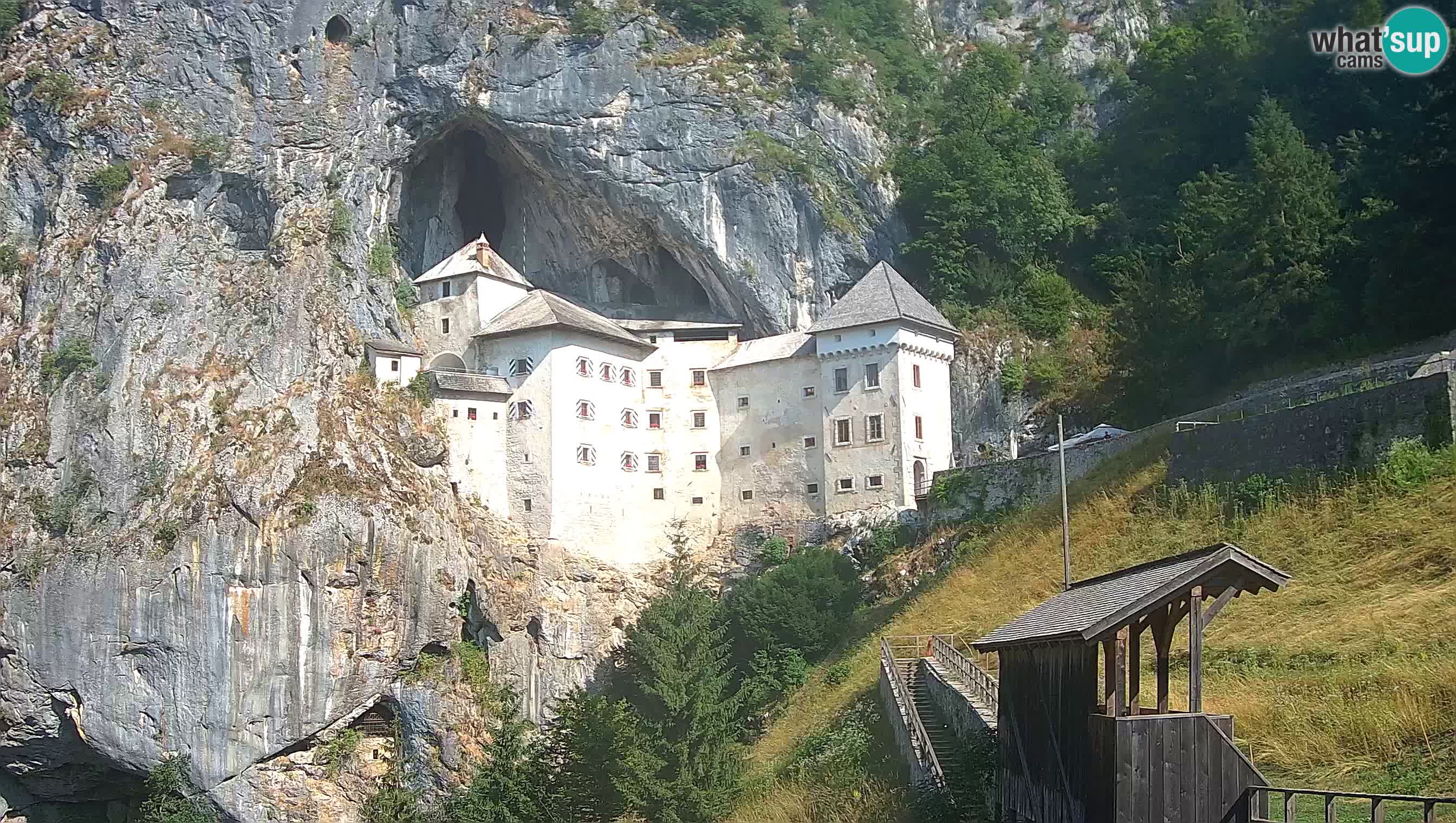 Live Webcam Predjamski grad – Predjama Castle – Postojna – Slovenia