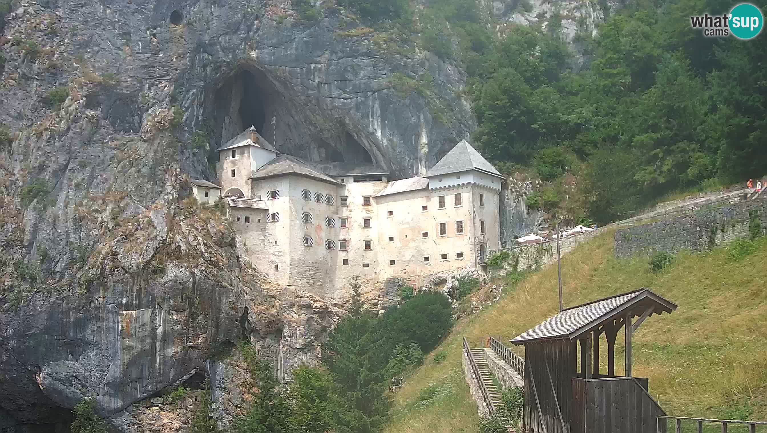 Live Webcam Höhlenburg Predjama – Postojna – Slowenien