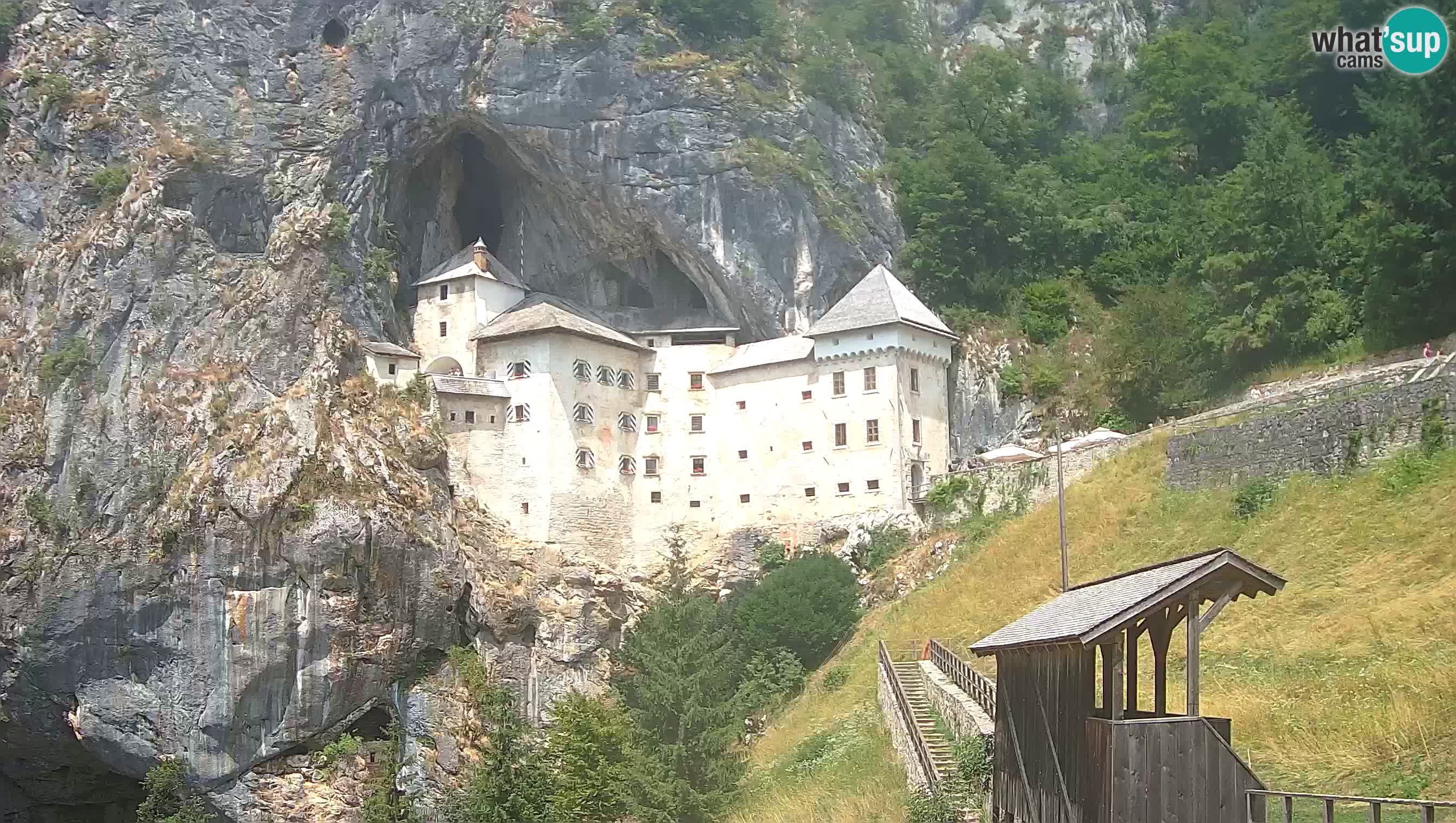 Web kamera Predjamski dvorac – Postojna – Slovenija