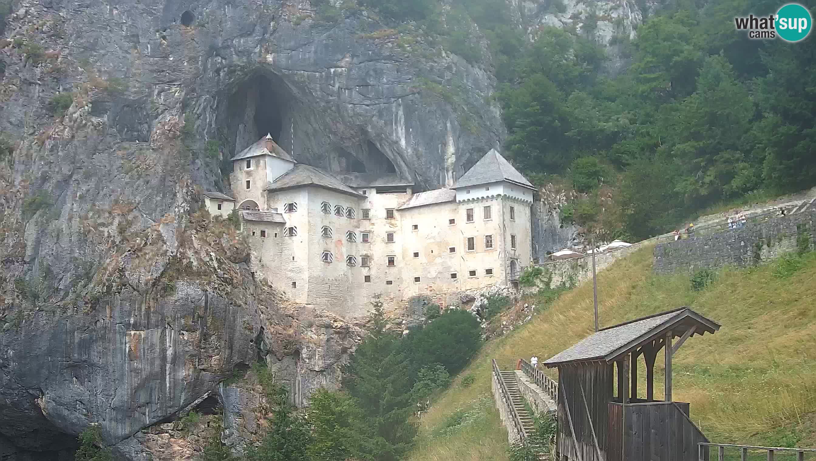 Live Webcam Höhlenburg Predjama – Postojna – Slowenien