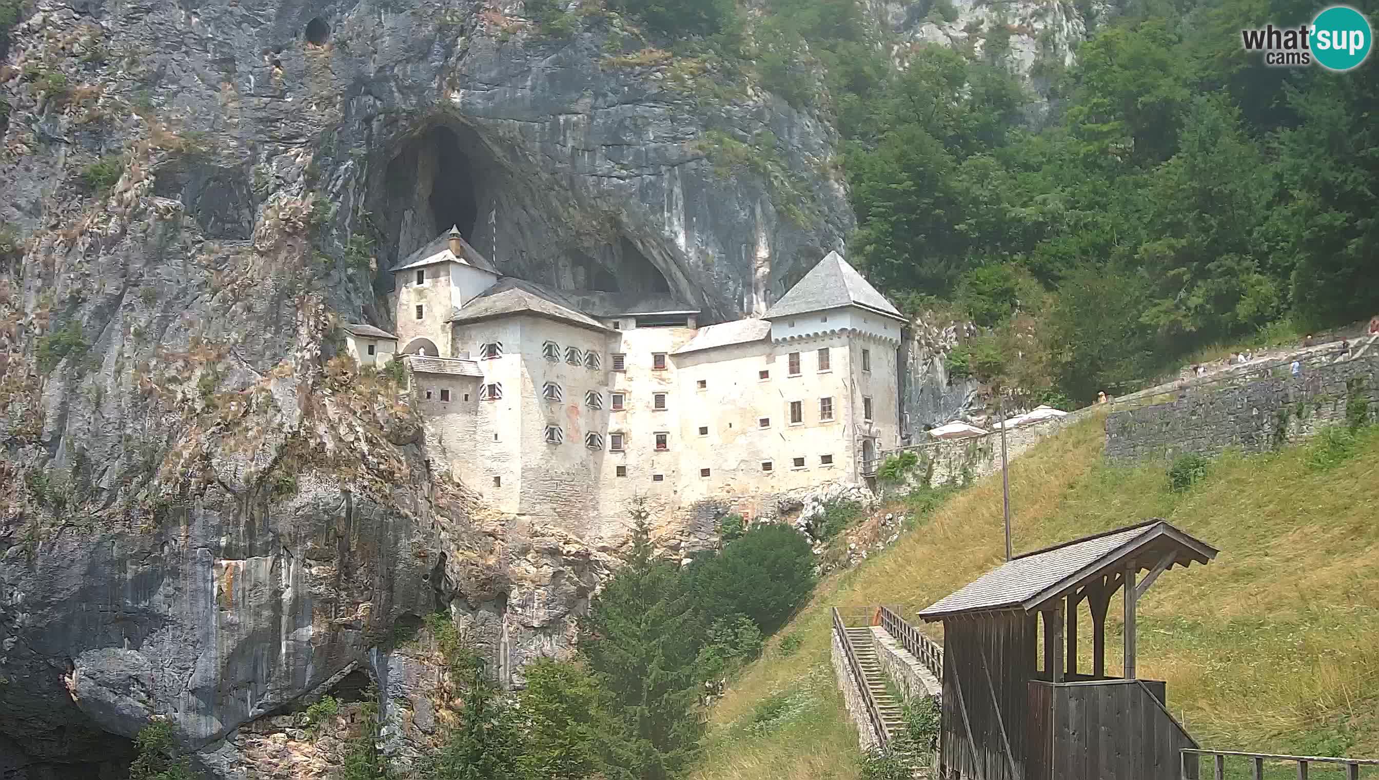 Live Webcam Höhlenburg Predjama – Postojna – Slowenien
