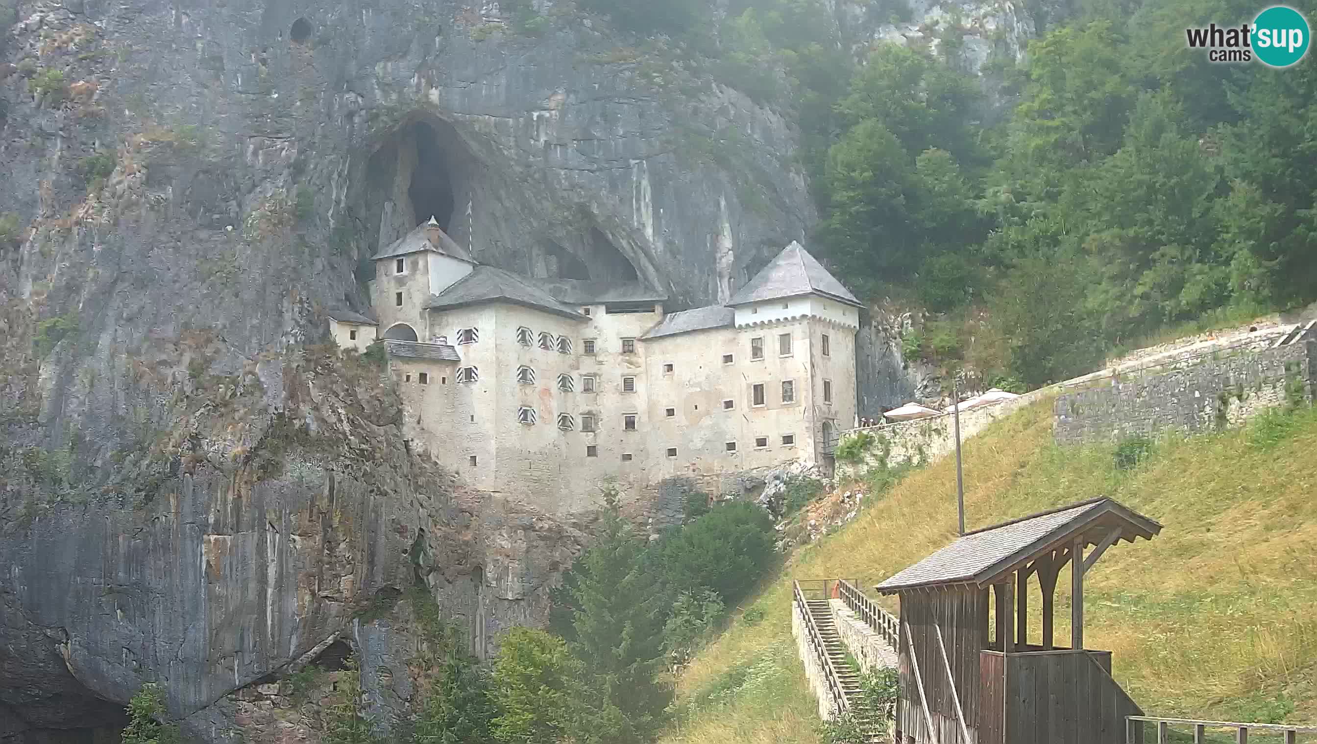 Höhlenburg Lueg