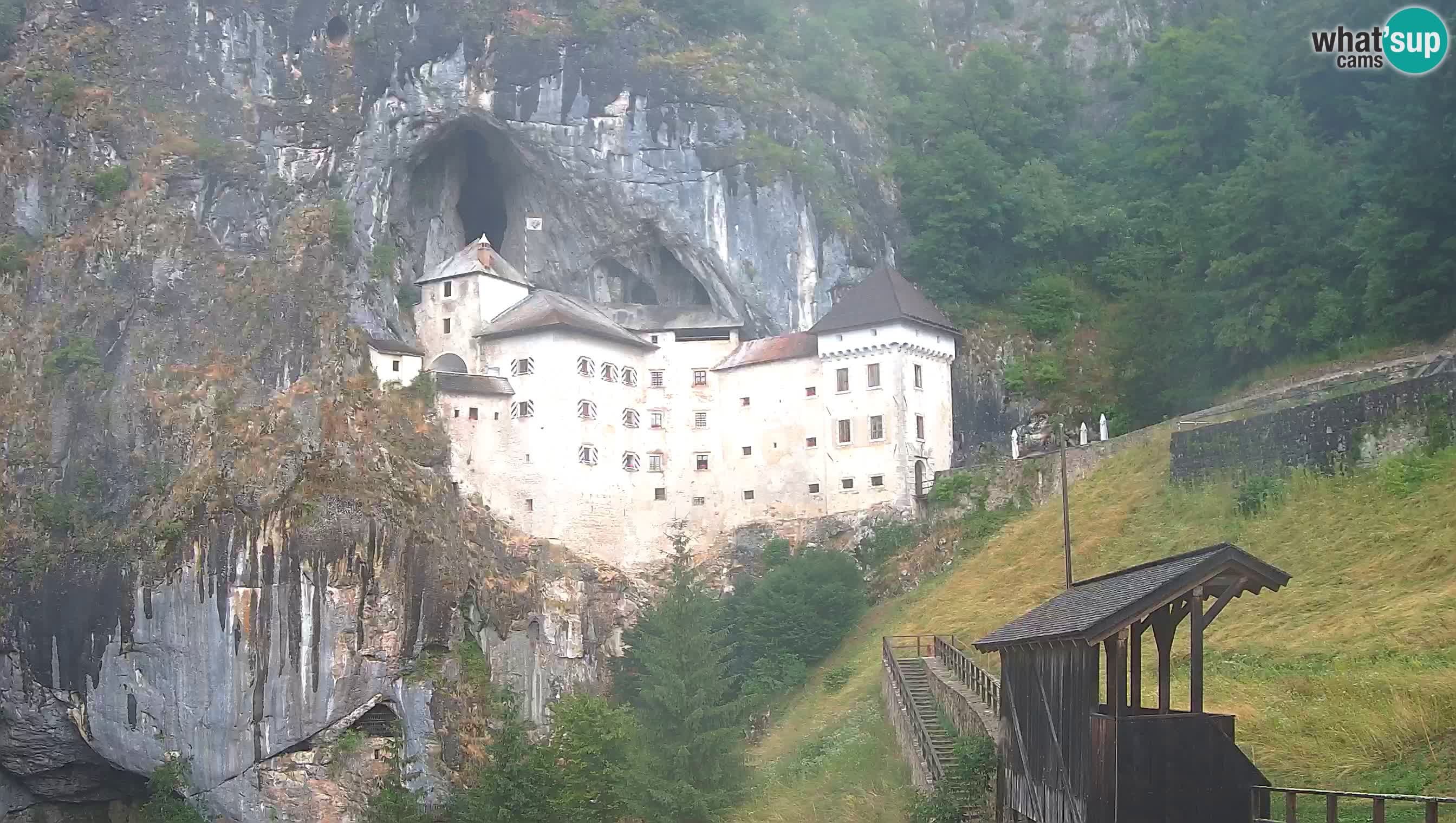 Live Webcam Predjamski grad – Predjama Castle – Postojna – Slovenia