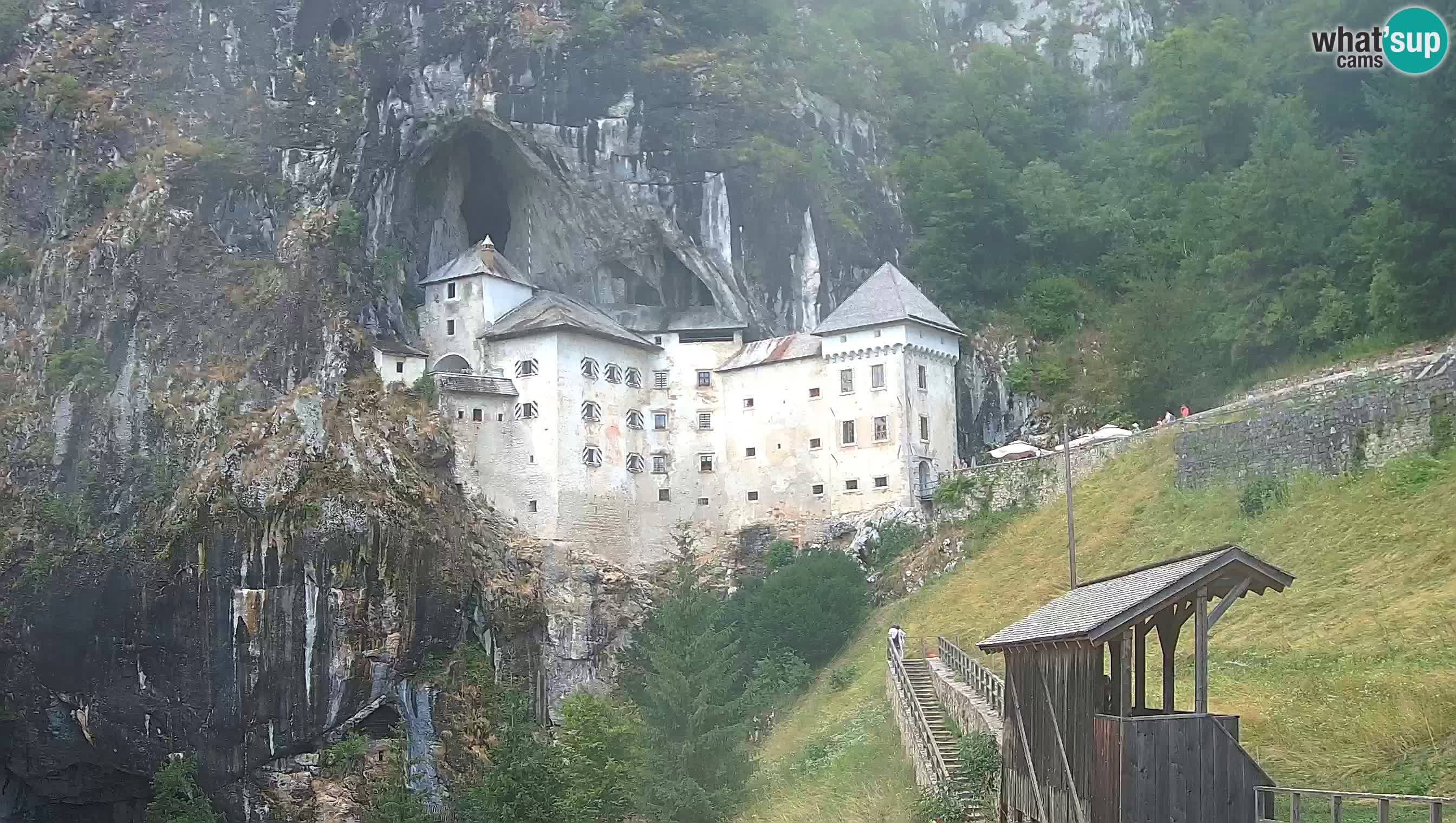 Live Webcam Höhlenburg Predjama – Postojna – Slowenien