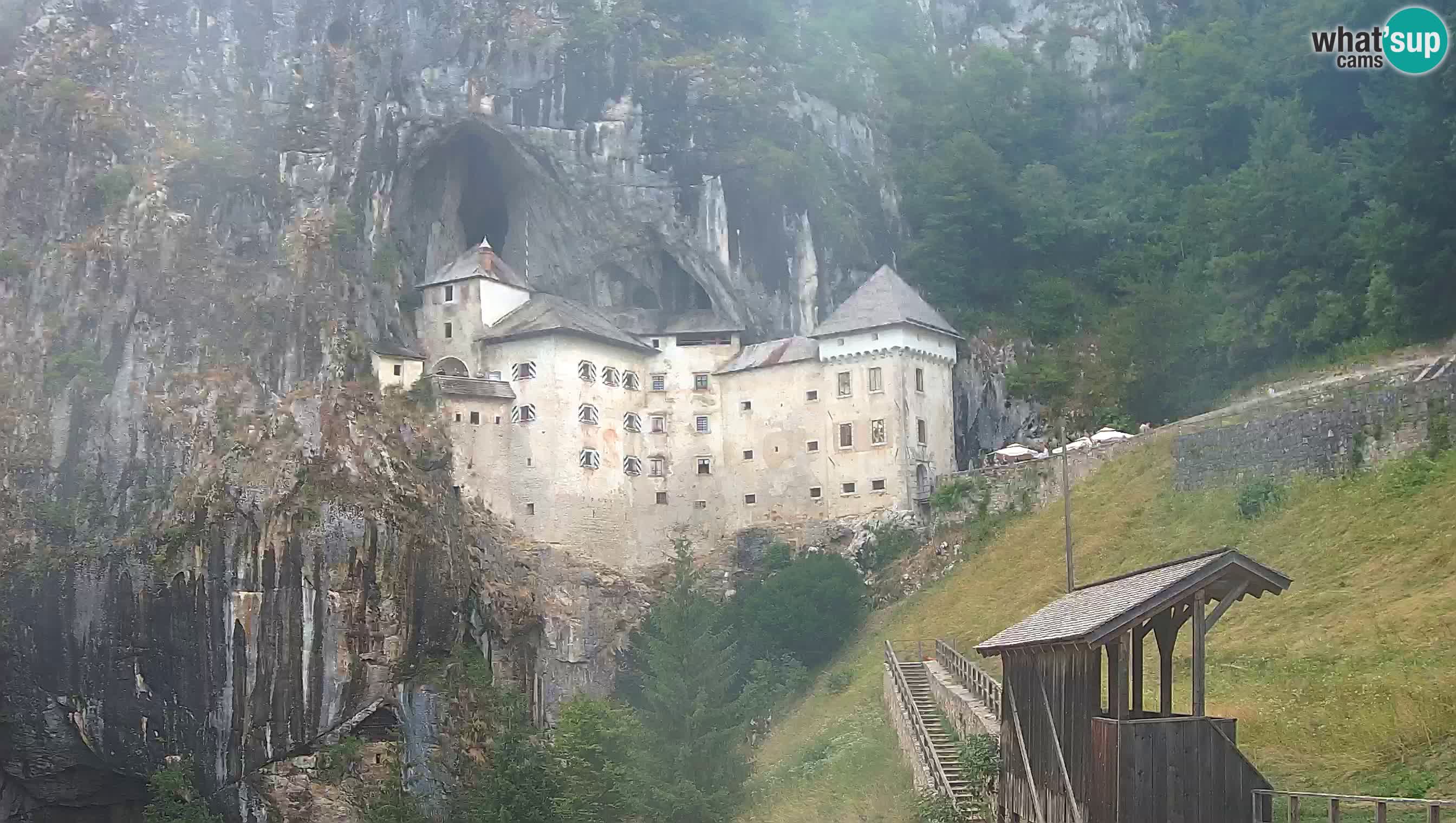 Live Webcam Predjamski grad – Predjama Castle – Postojna – Slovenia