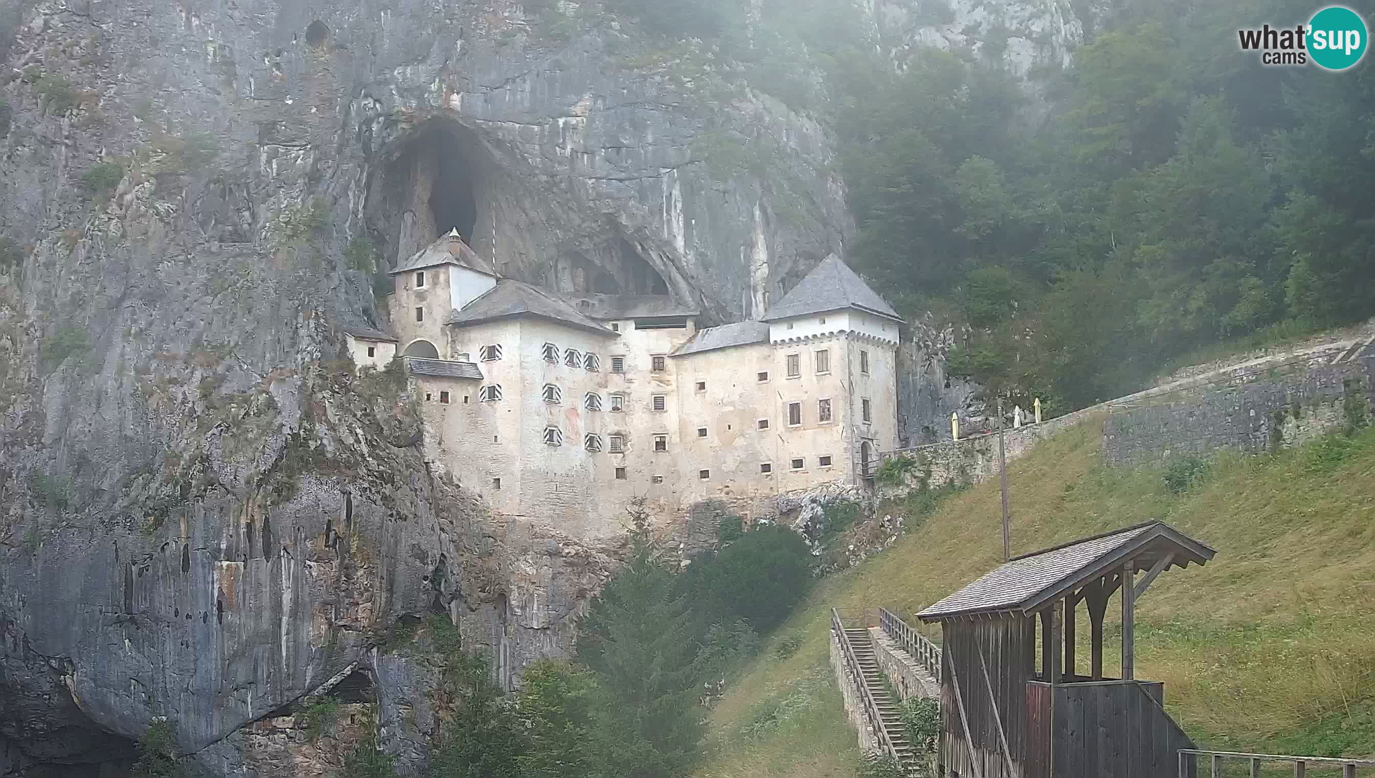 Live Webcam Höhlenburg Predjama – Postojna – Slowenien