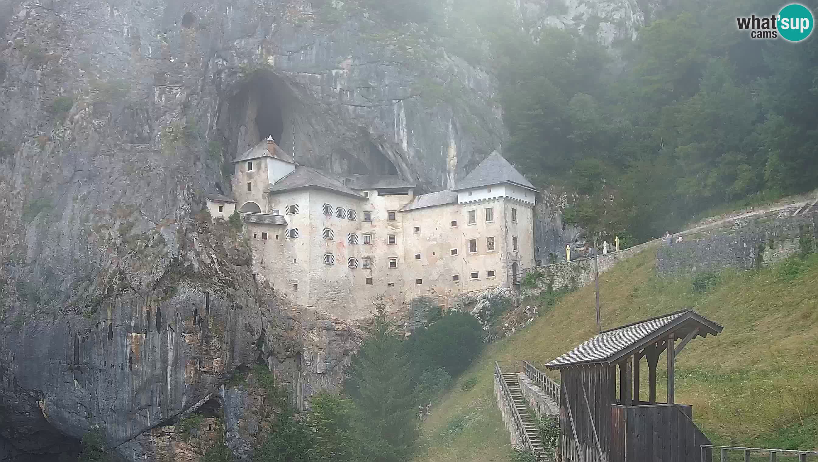 Live Webcam Grad Predjama – Château de Predjama – Postojna – Slovénie